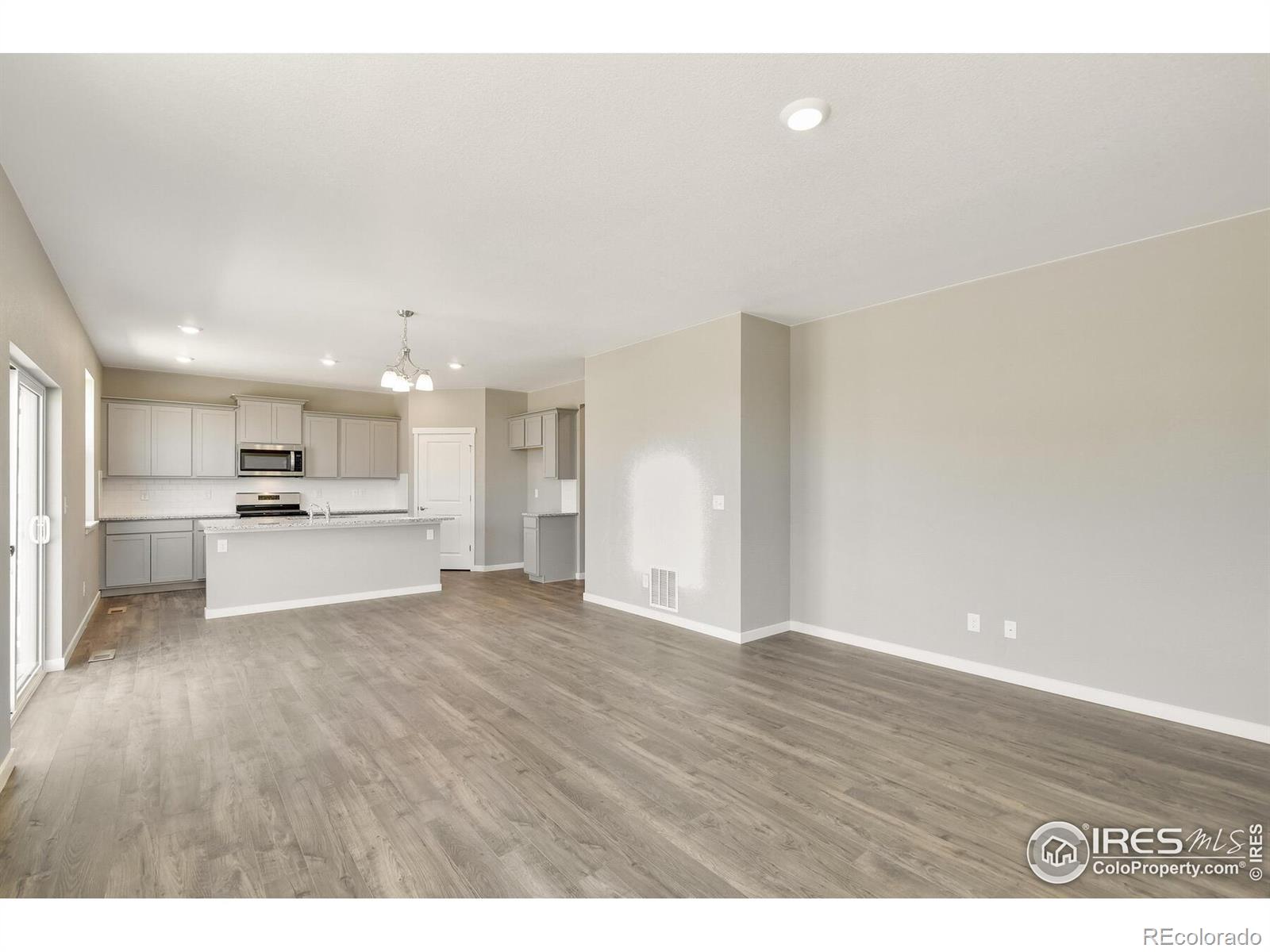 MLS Image #3 for 9910  biscay street,commerce city, Colorado