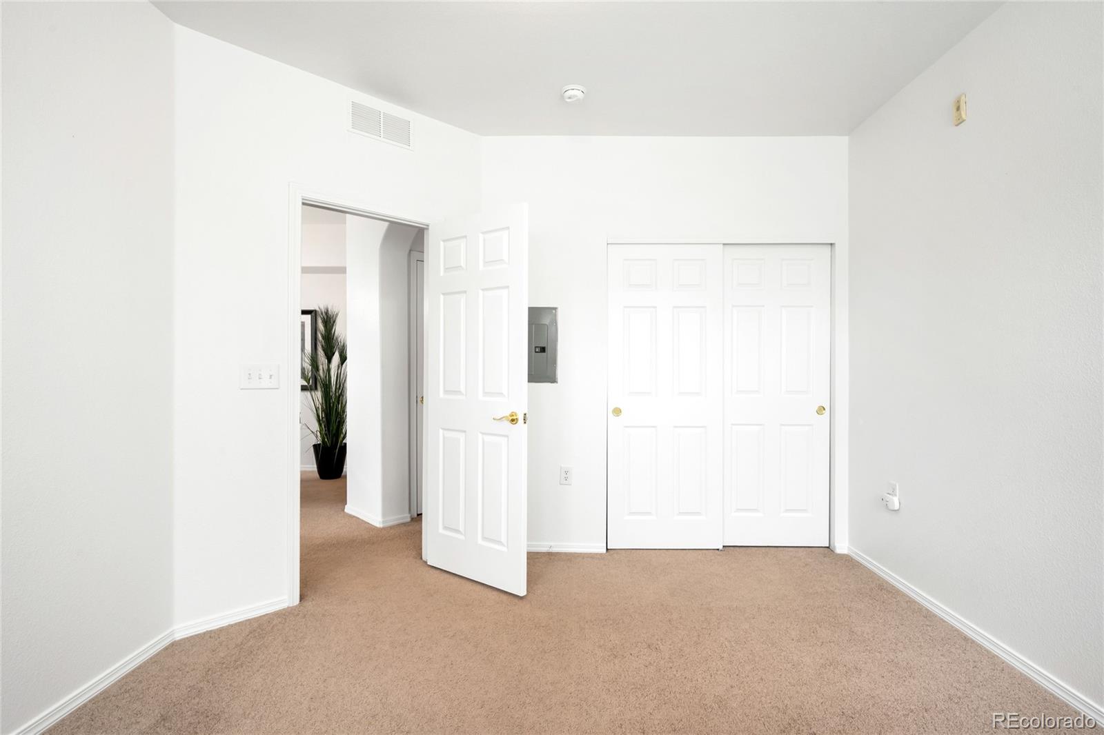 MLS Image #10 for 16386 e fremont avenue,aurora, Colorado