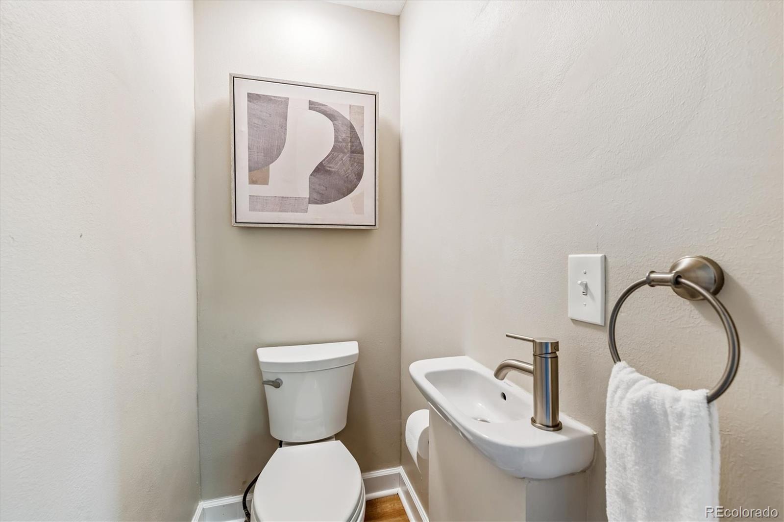 MLS Image #18 for 1895 s emerson street,denver, Colorado
