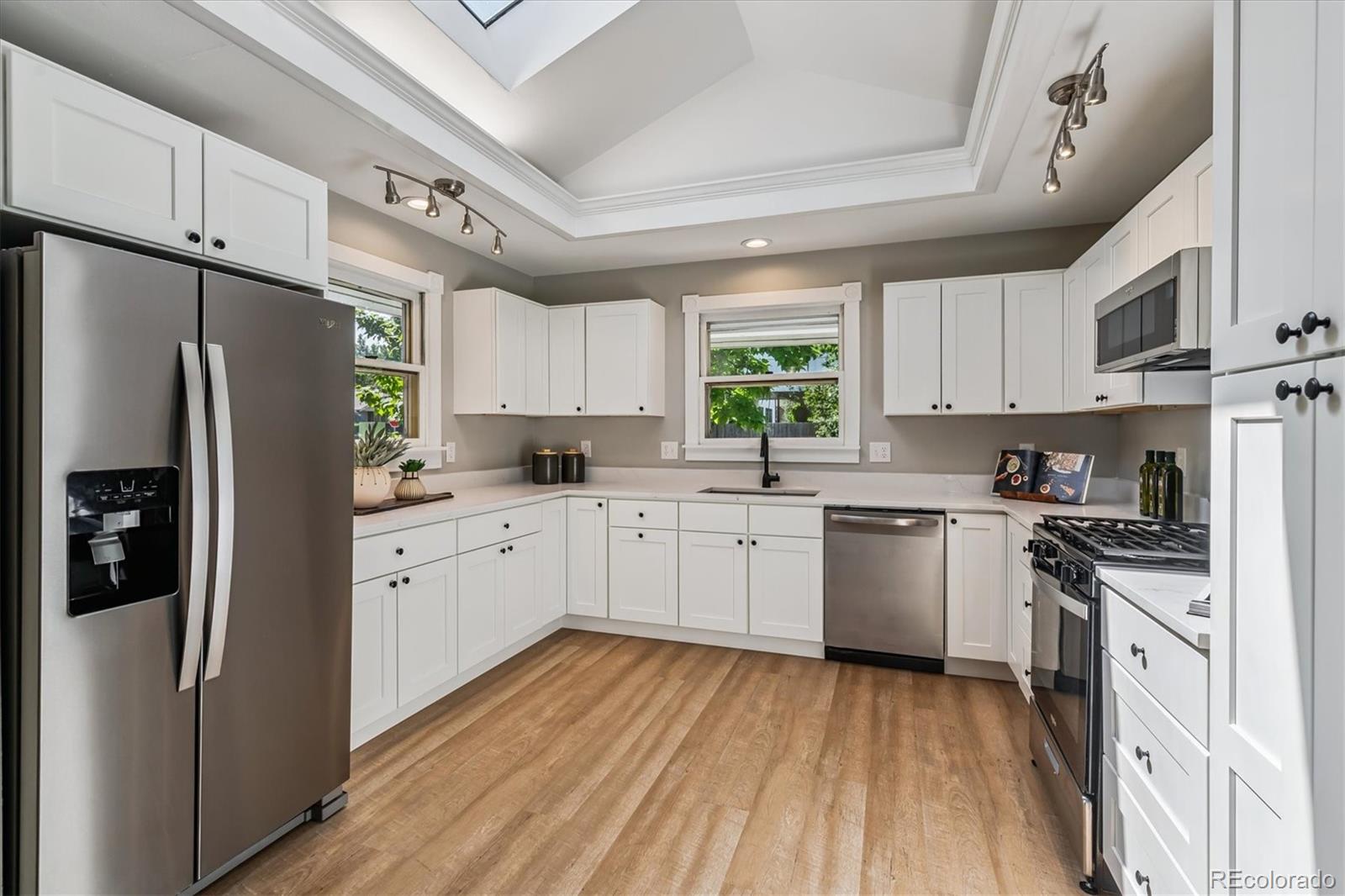 MLS Image #4 for 1895 s emerson street,denver, Colorado