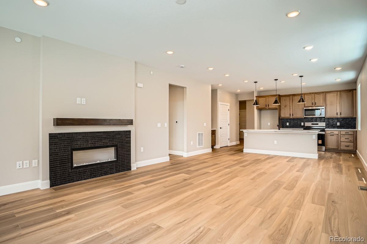 MLS Image #2 for 2404 w 69th place,denver, Colorado