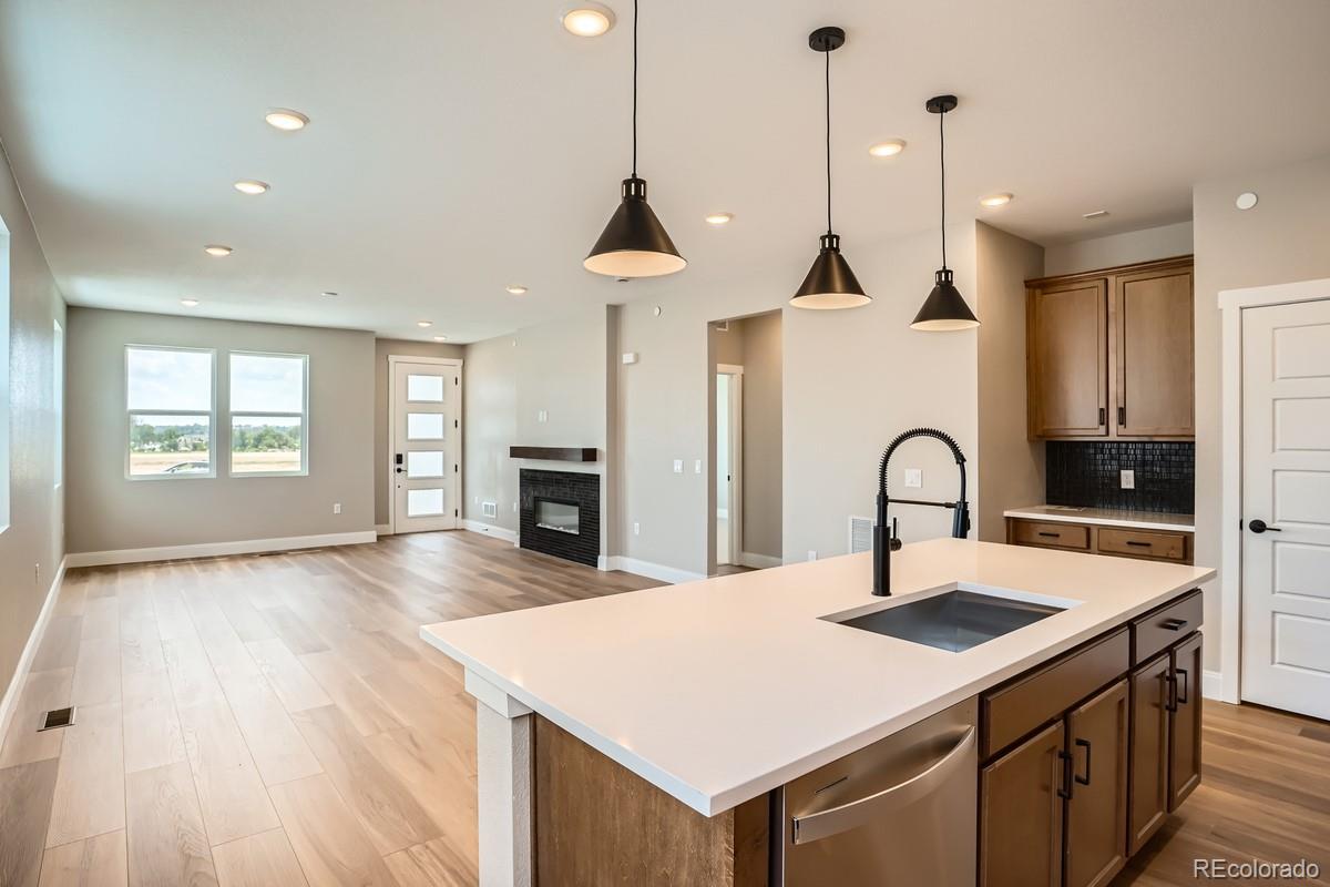MLS Image #4 for 2404 w 69th place,denver, Colorado
