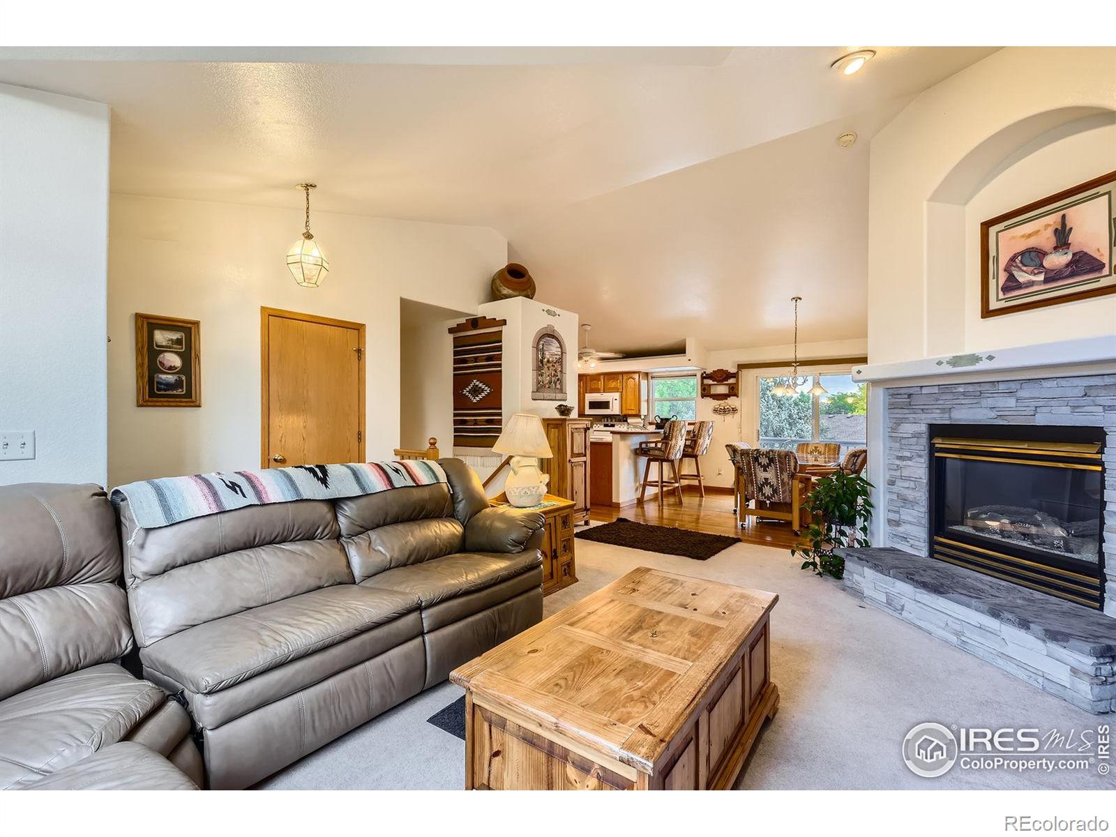 MLS Image #2 for 1121  country acres court,johnstown, Colorado