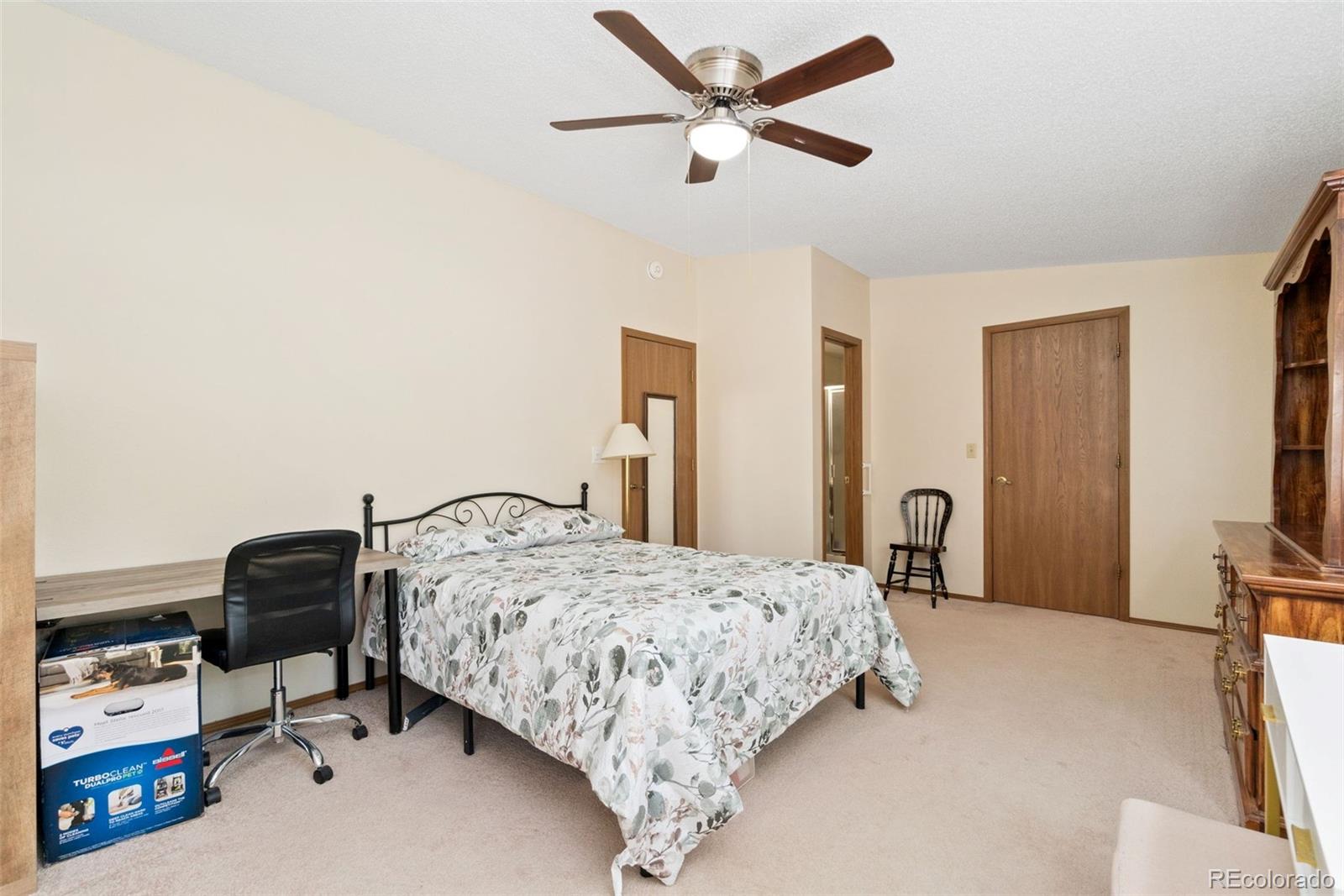 MLS Image #11 for 8404  everett way,arvada, Colorado