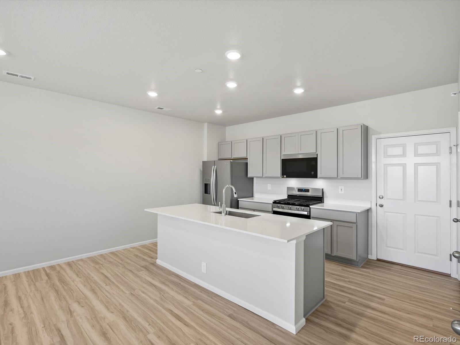 MLS Image #9 for 1616  riverplace drive,windsor, Colorado