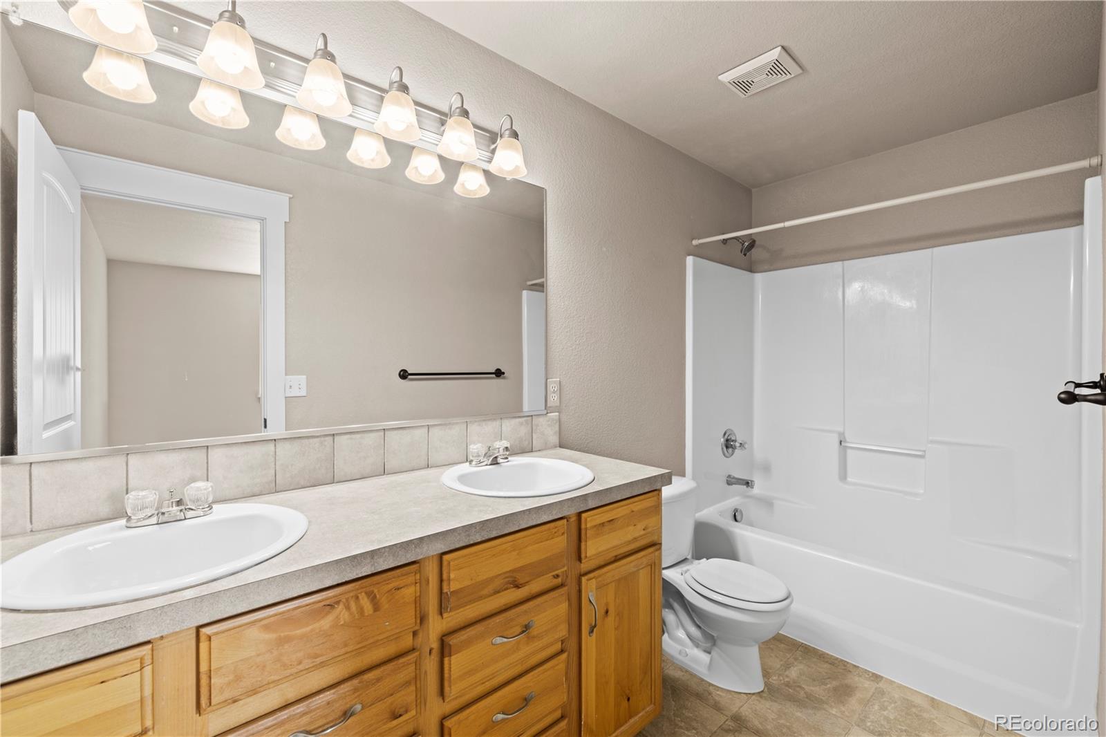 MLS Image #13 for 15  johnson circle,keenesburg, Colorado