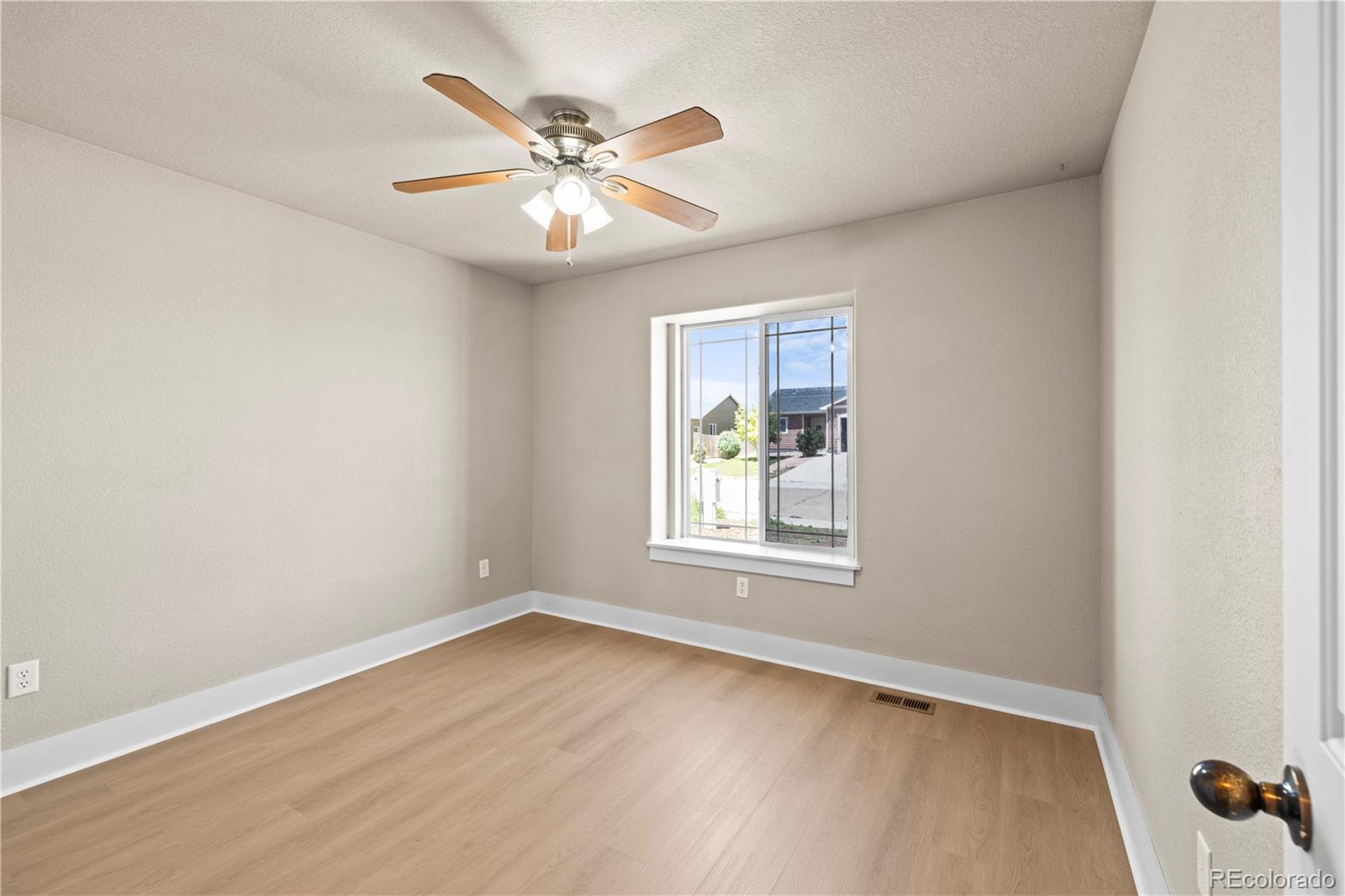 MLS Image #14 for 15  johnson circle,keenesburg, Colorado