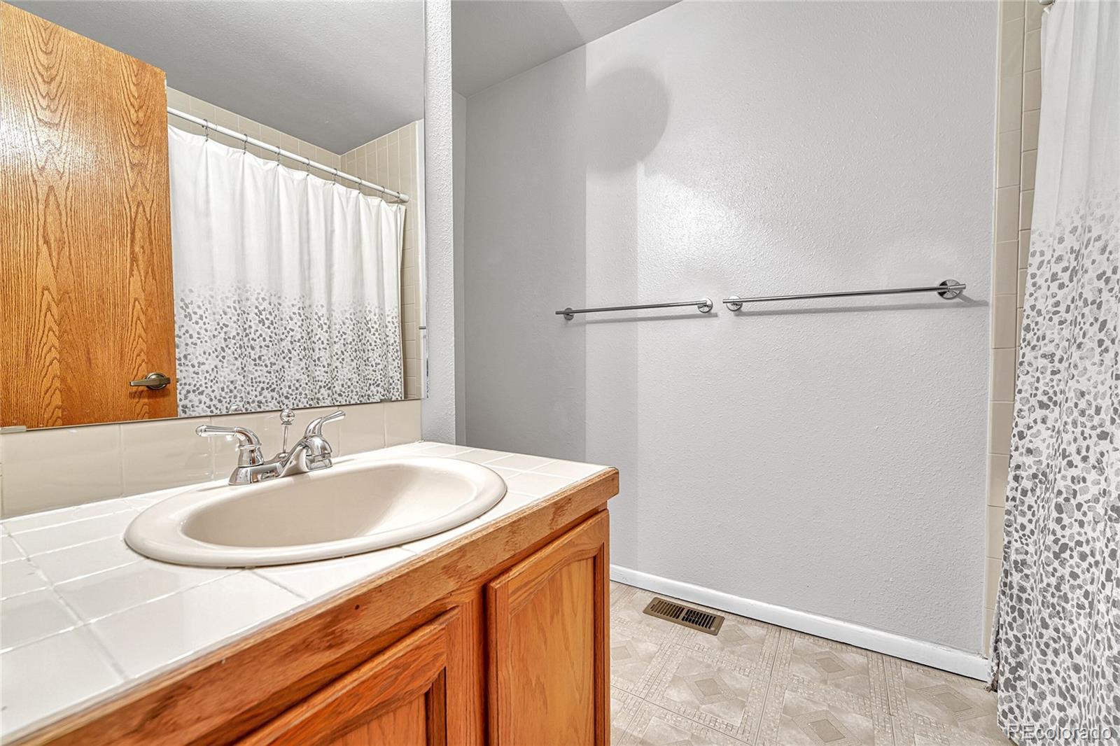 MLS Image #24 for 3127 e long circle,centennial, Colorado