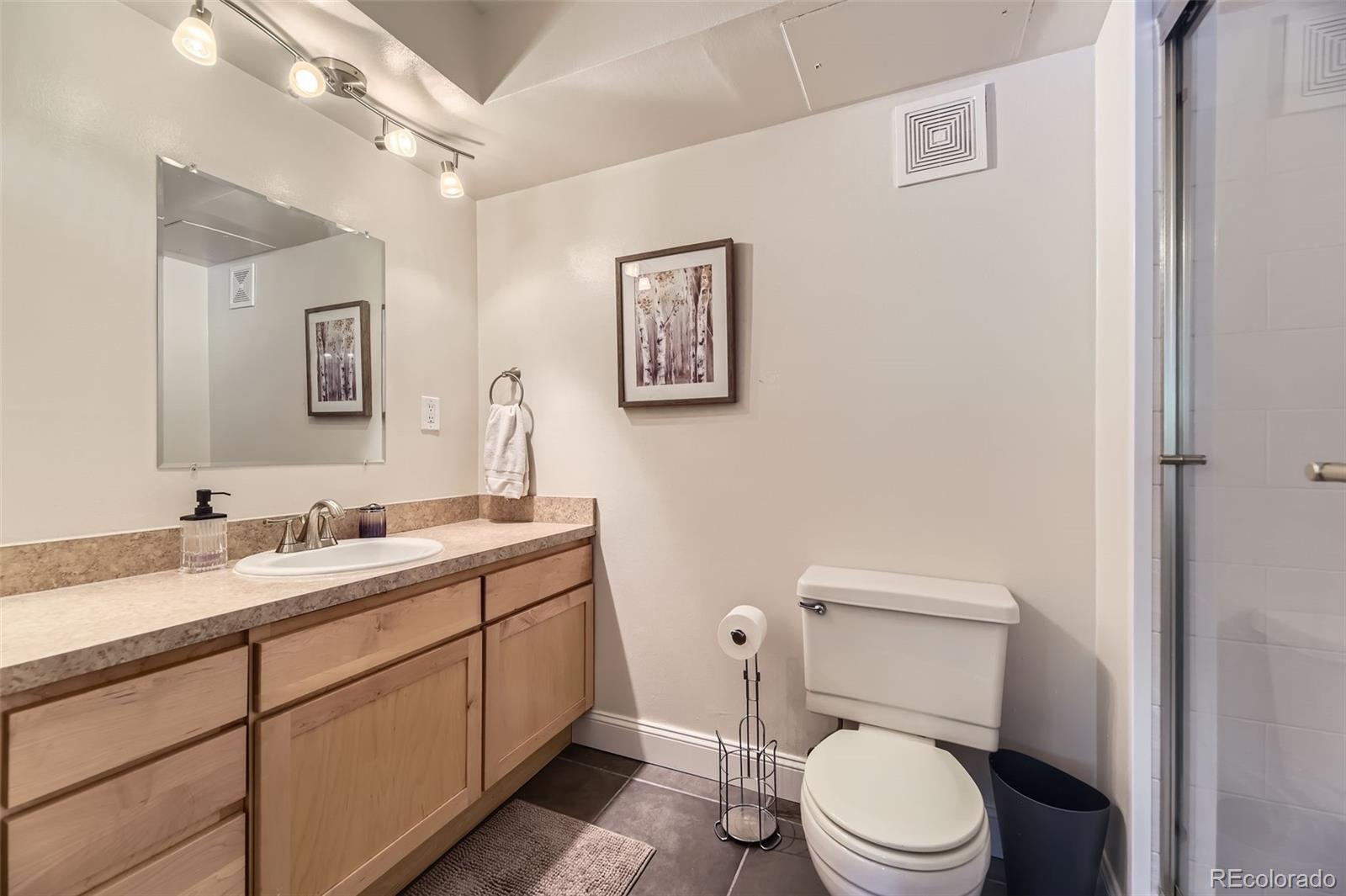 MLS Image #13 for 7020 e girard avenue,denver, Colorado