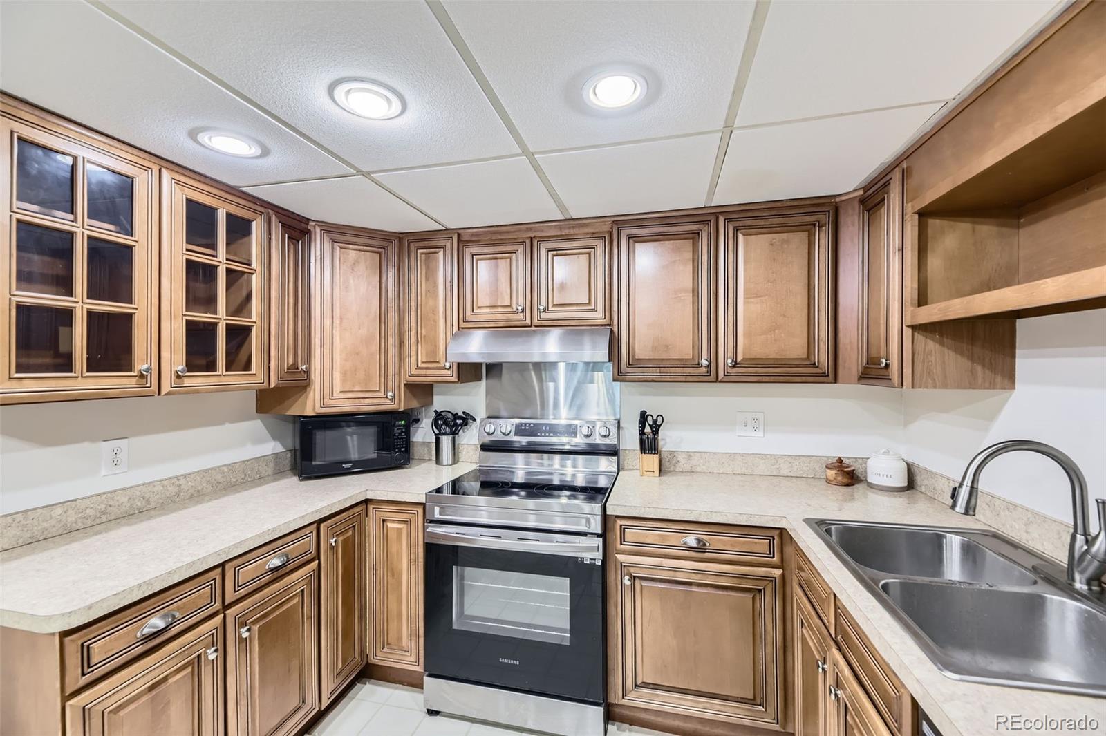 MLS Image #6 for 7020 e girard avenue,denver, Colorado