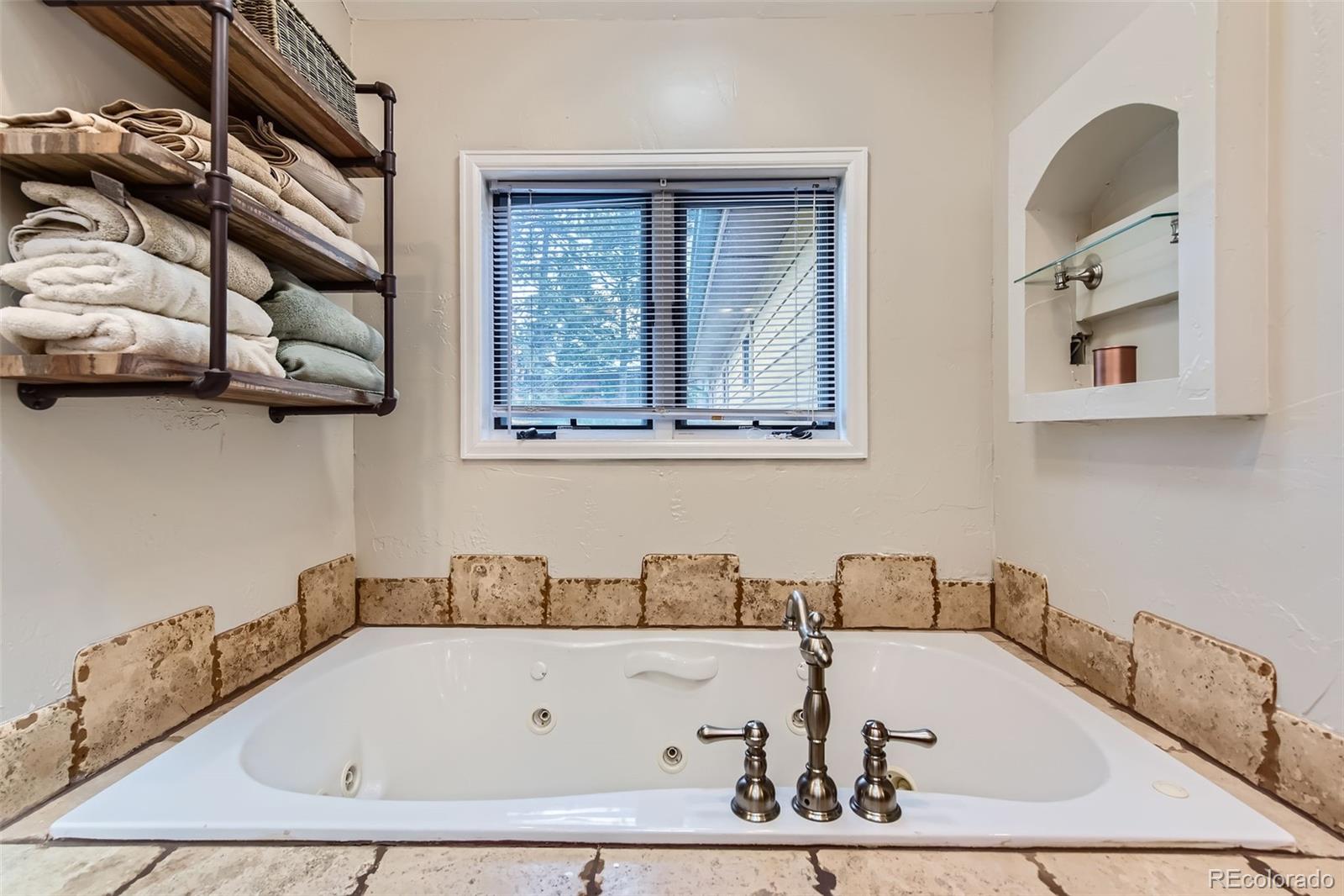 MLS Image #28 for 643  aspen road,golden, Colorado