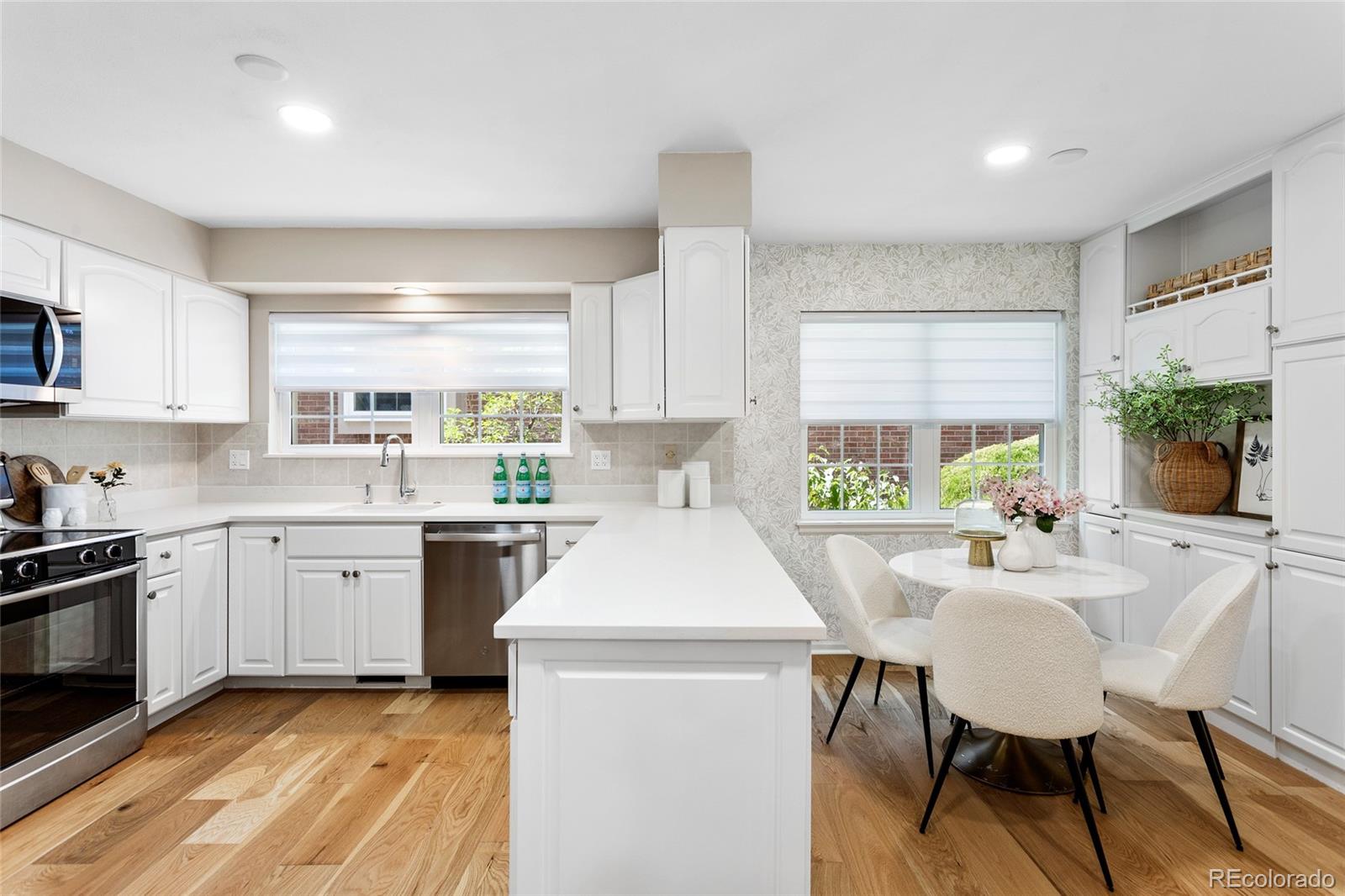 MLS Image #5 for 6814 s jasmine court,centennial, Colorado