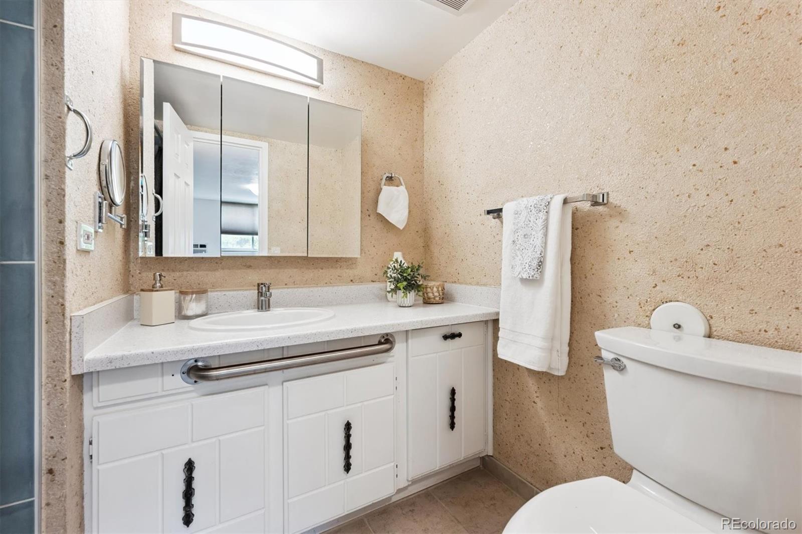 MLS Image #13 for 7801 w 35th avenue,wheat ridge, Colorado