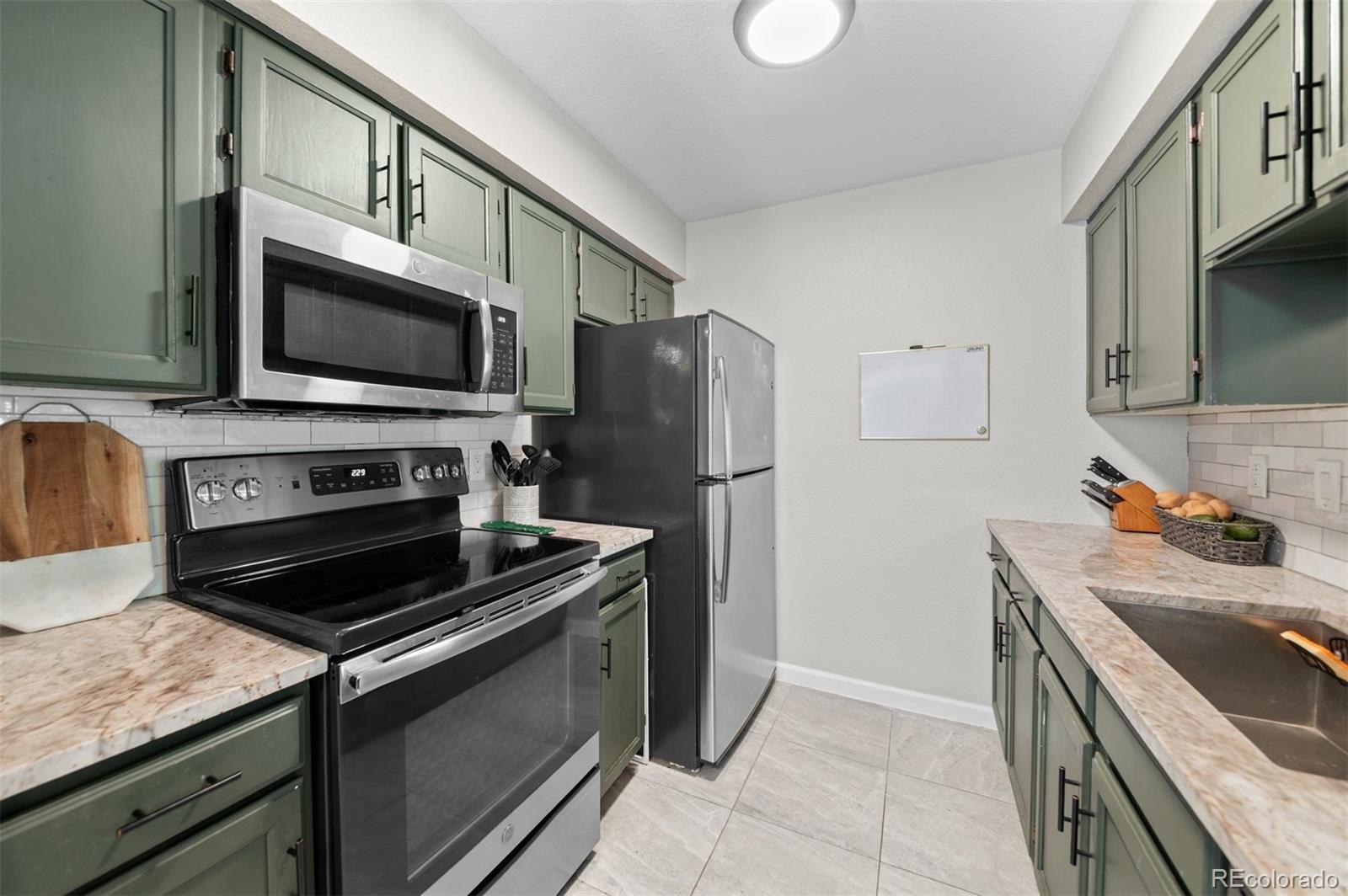 MLS Image #11 for 3600 s pierce street,denver, Colorado