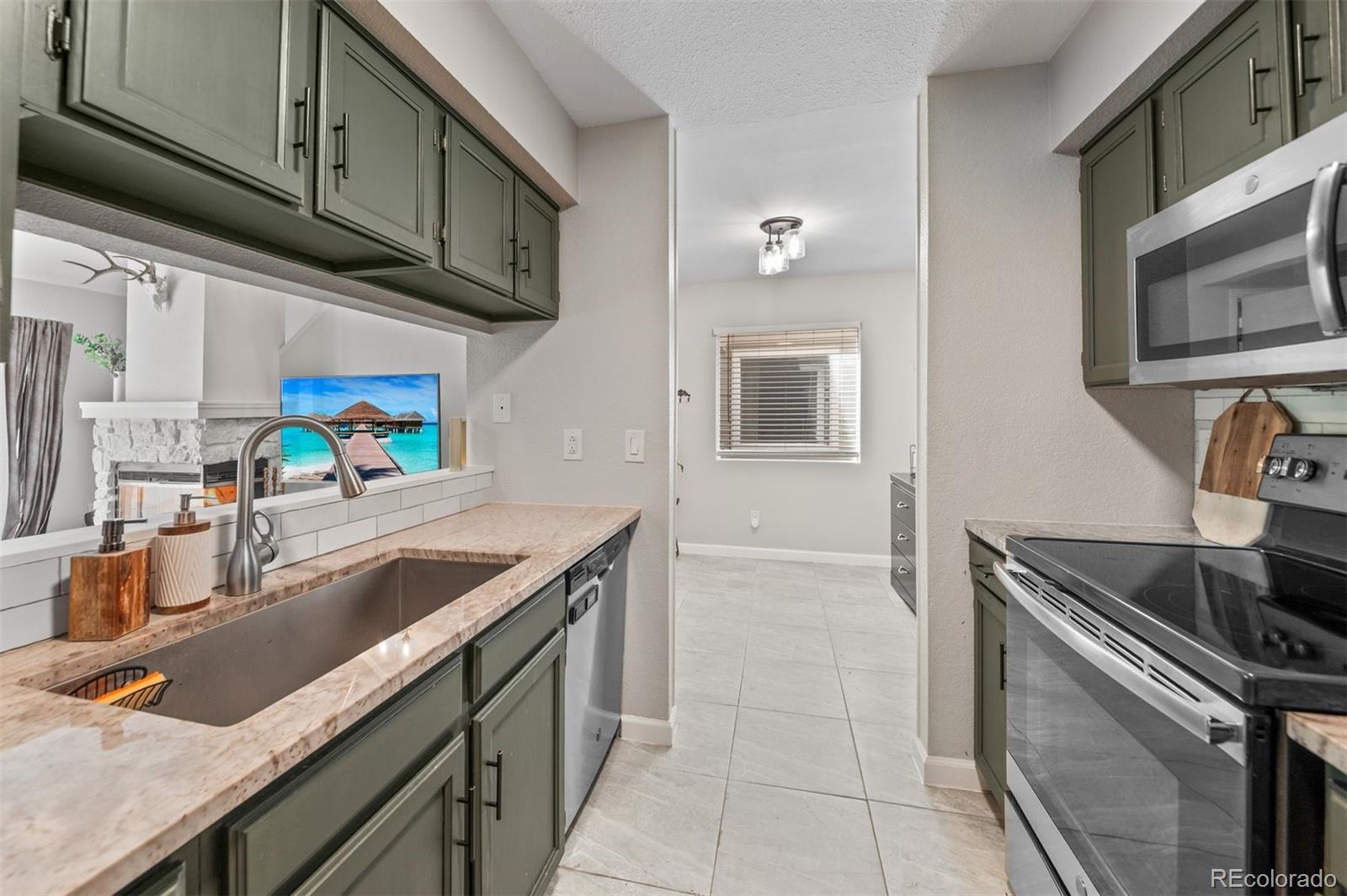 MLS Image #12 for 3600 s pierce street,denver, Colorado