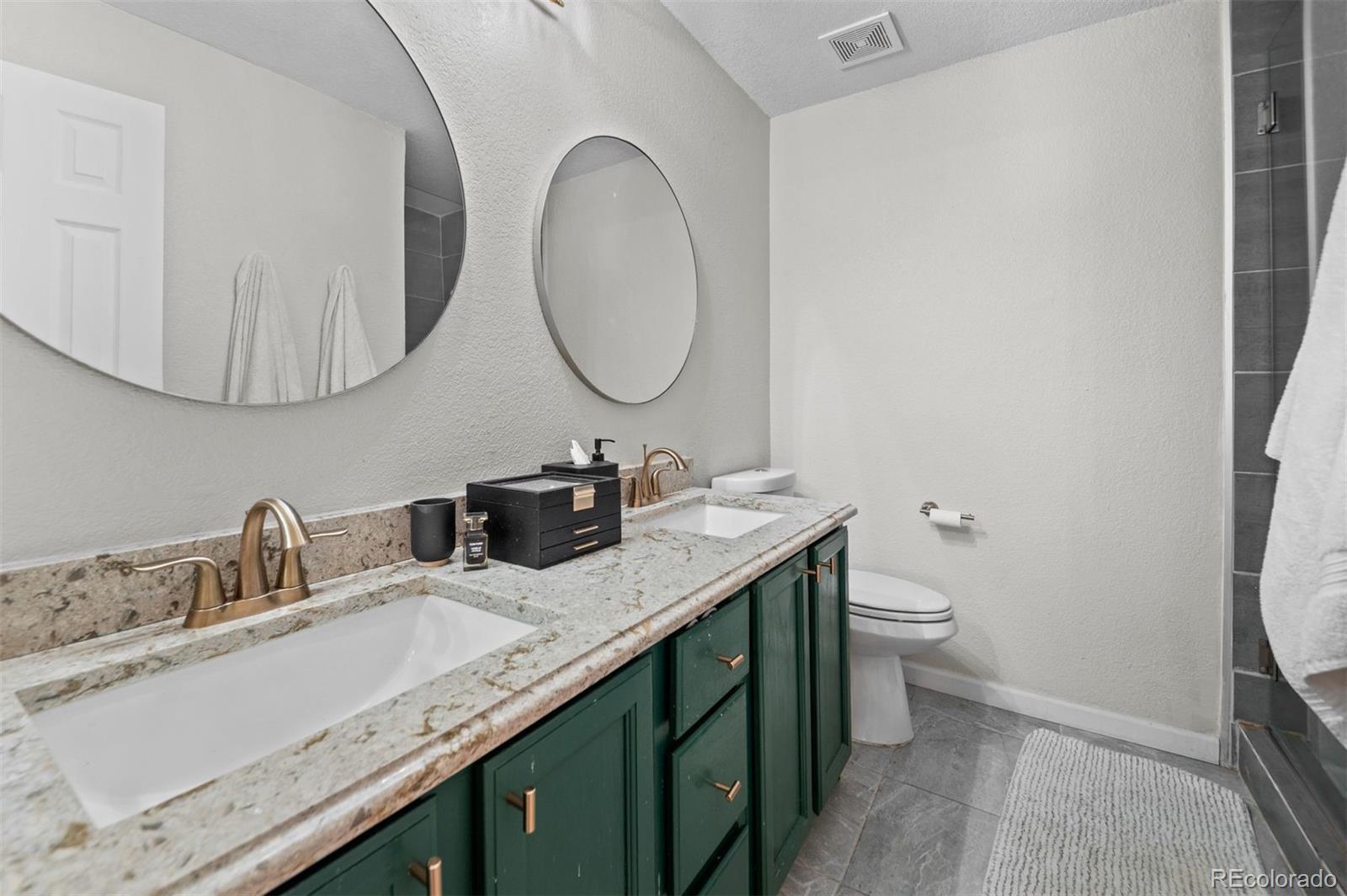 MLS Image #18 for 3600 s pierce street,denver, Colorado