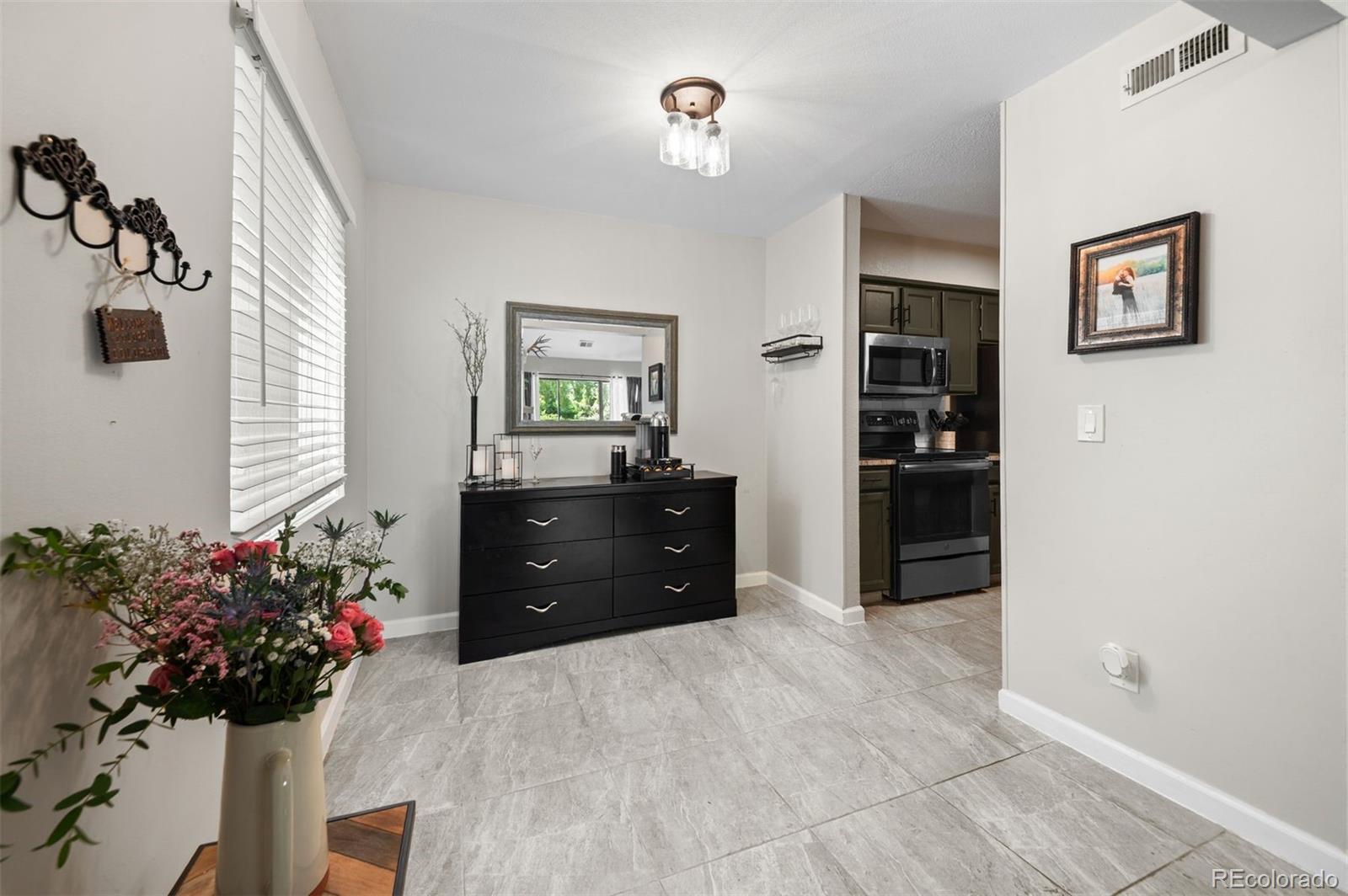 MLS Image #9 for 3600 s pierce street,denver, Colorado