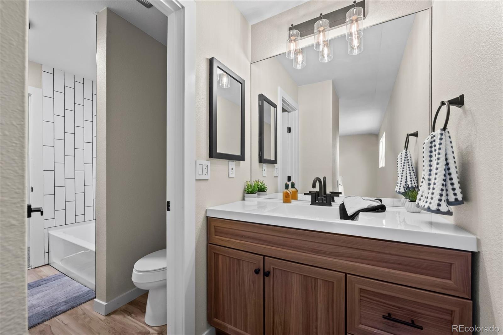 MLS Image #14 for 13025 e bethany place,aurora, Colorado