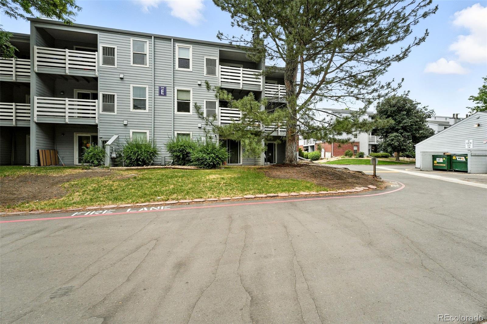 MLS Image #3 for 3141 s tamarac drive 301e,denver, Colorado