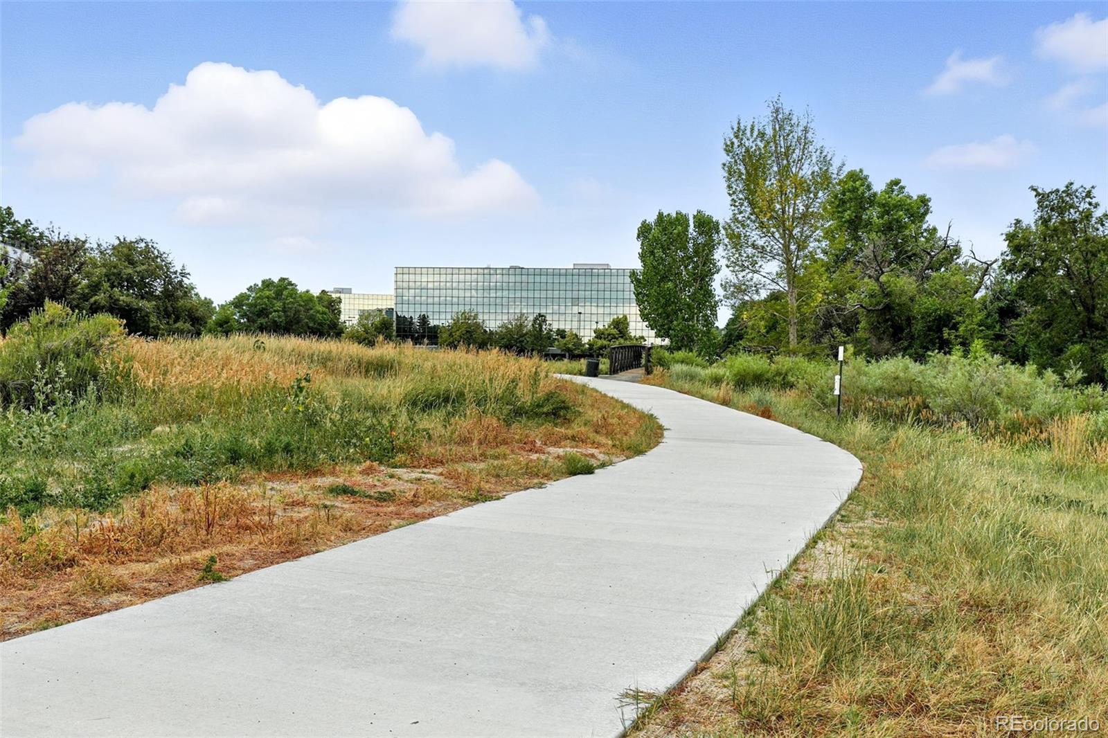 MLS Image #6 for 3141 s tamarac drive 301e,denver, Colorado