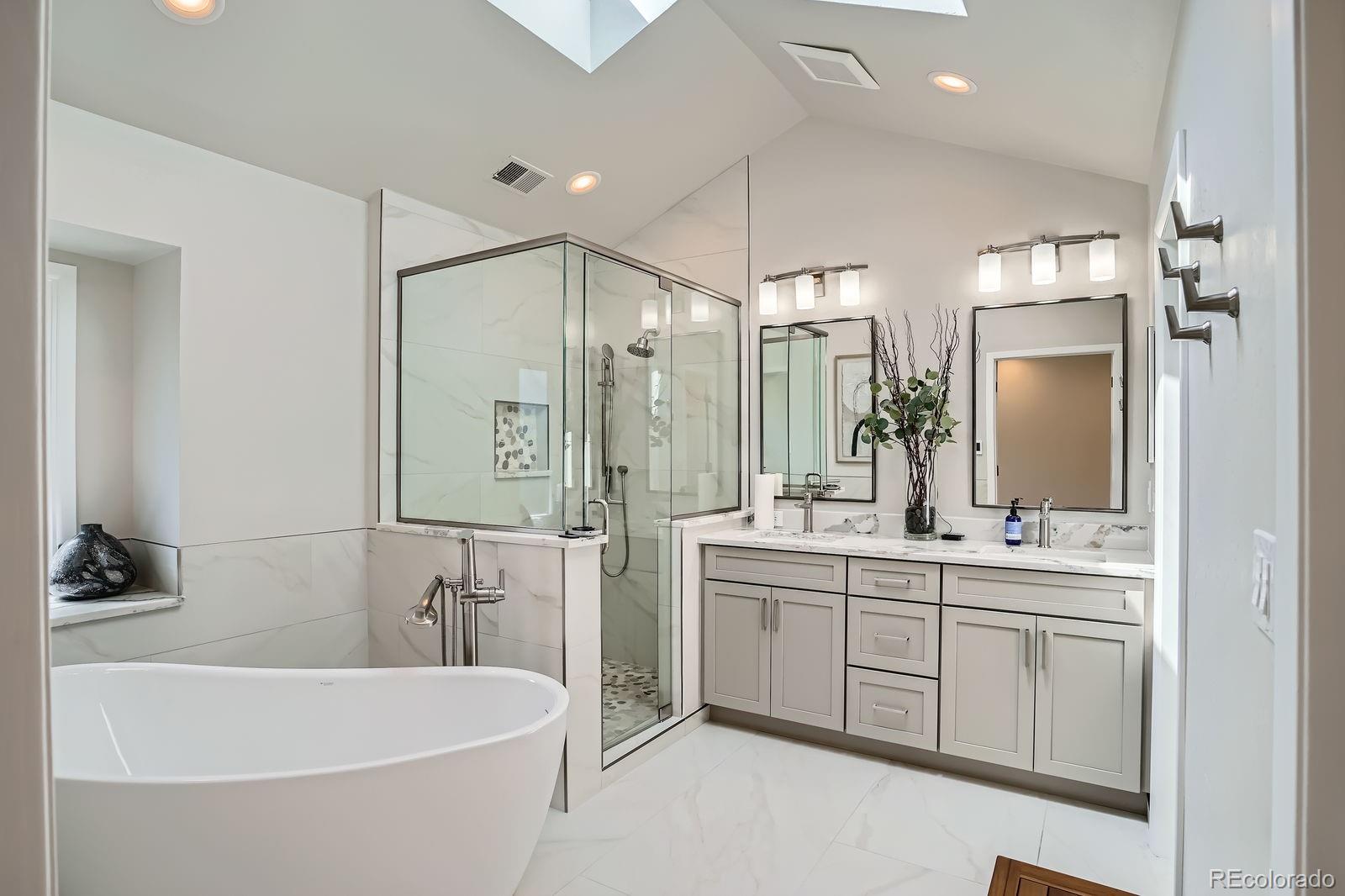 MLS Image #13 for 8505 e temple drive,denver, Colorado