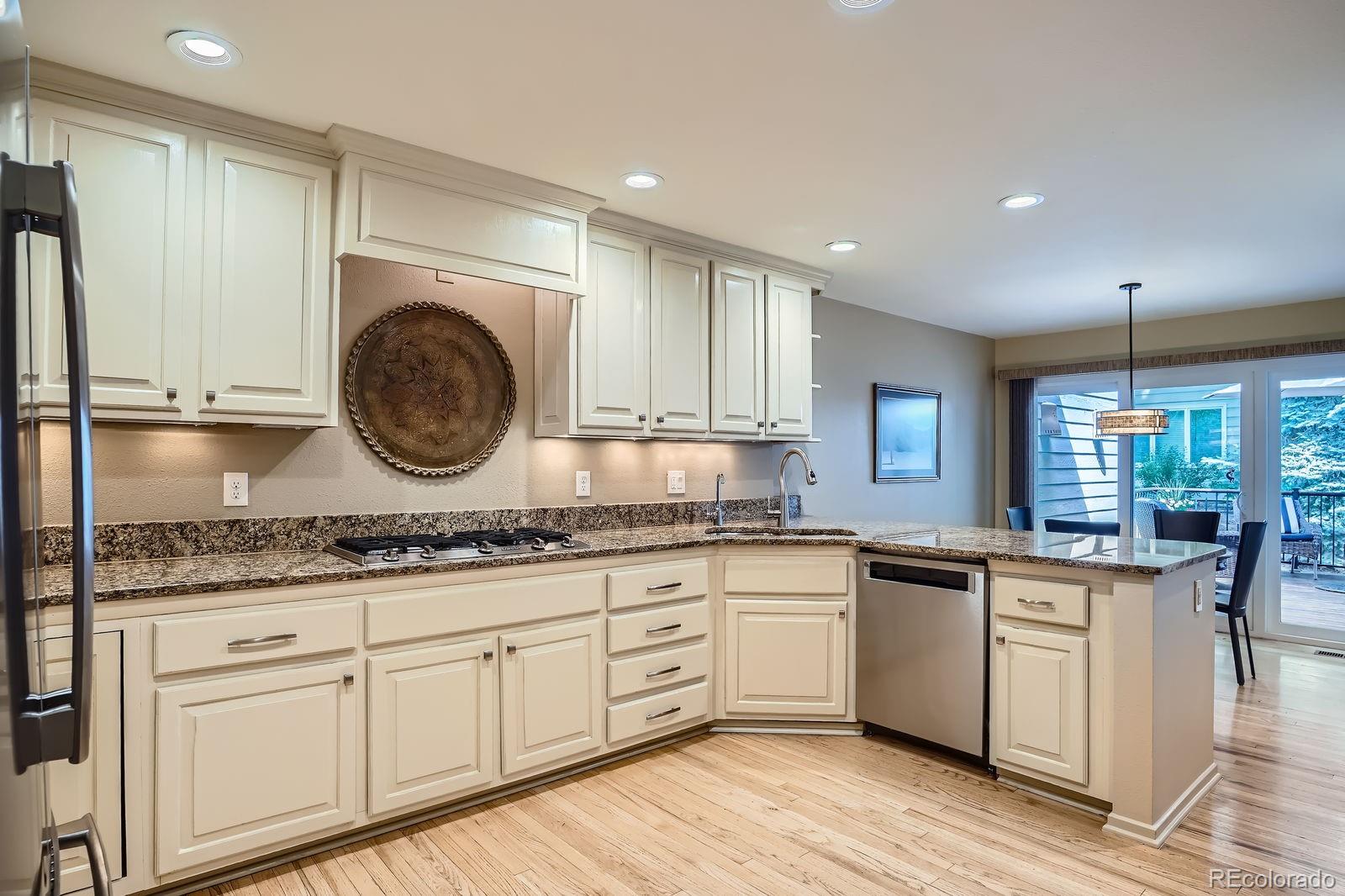MLS Image #7 for 8505 e temple drive,denver, Colorado