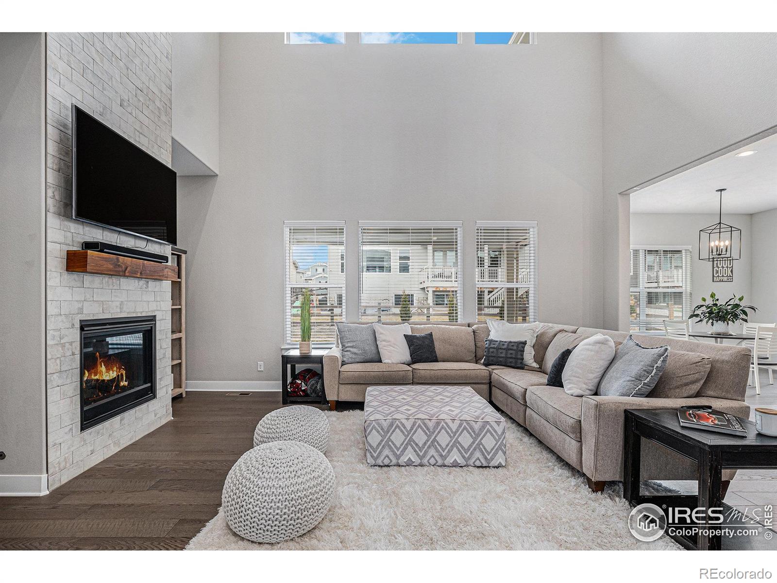 MLS Image #2 for 6733 s waterloo court,aurora, Colorado