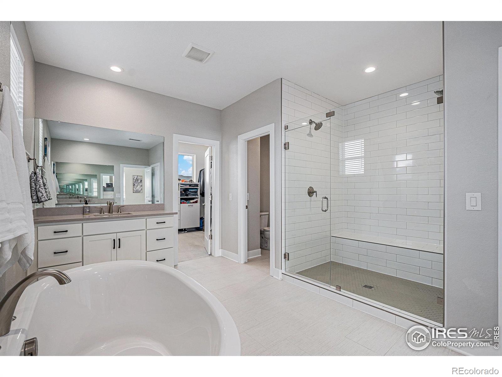 MLS Image #20 for 6733 s waterloo court,aurora, Colorado