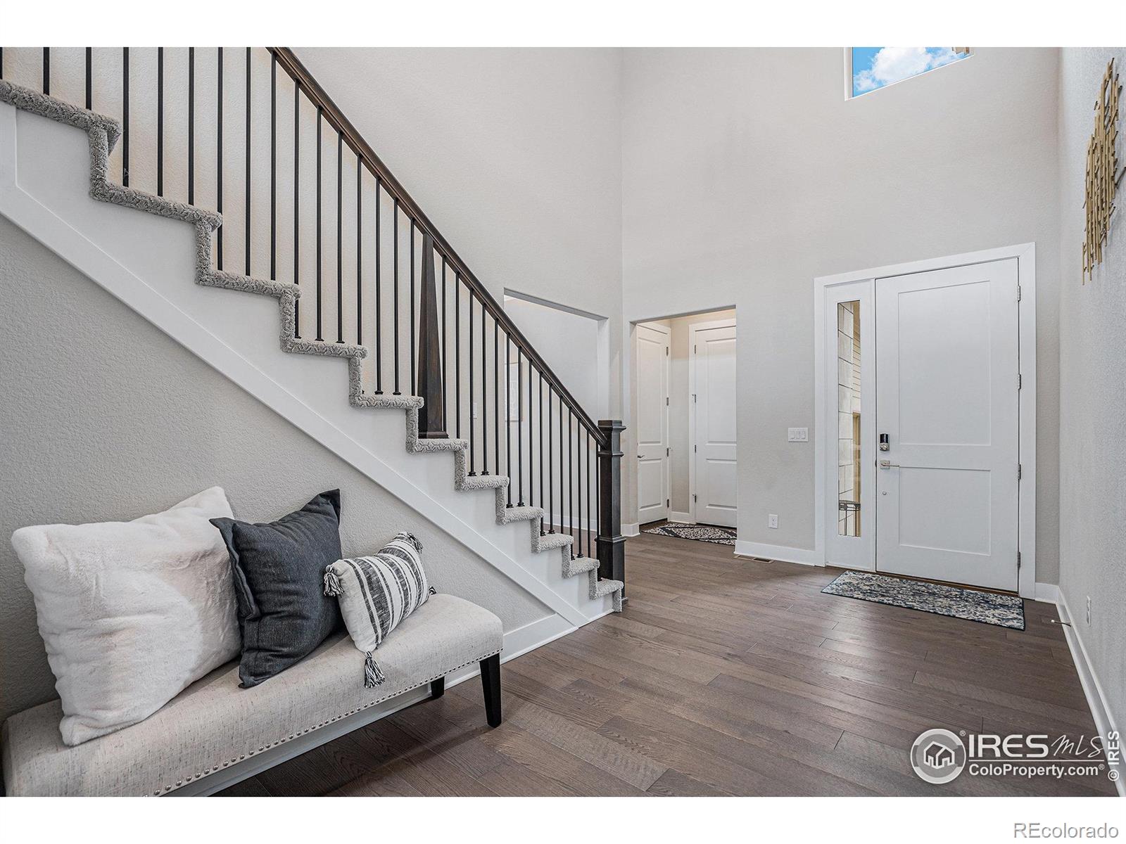 MLS Image #3 for 6733 s waterloo court,aurora, Colorado