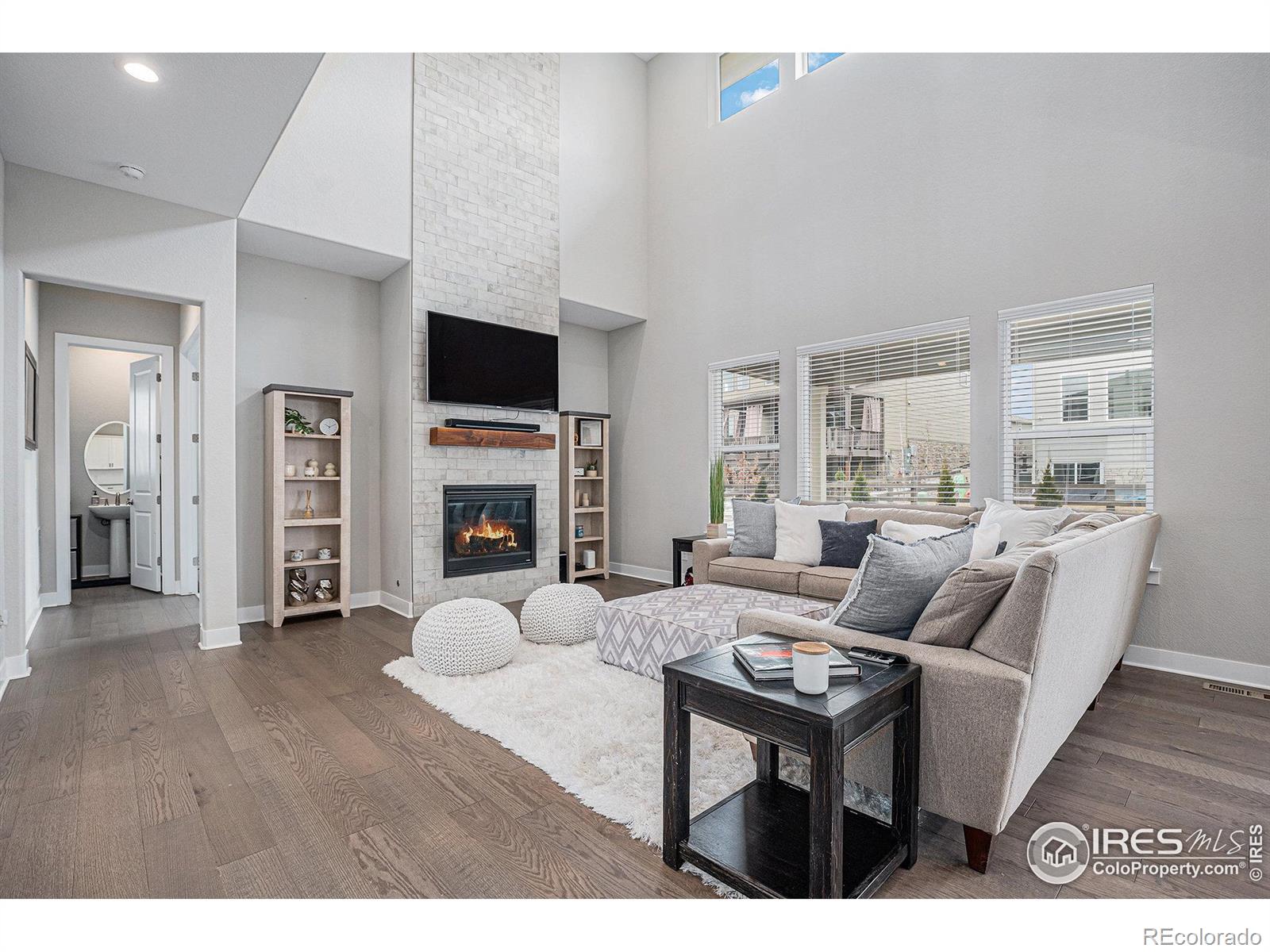 MLS Image #7 for 6733 s waterloo court,aurora, Colorado