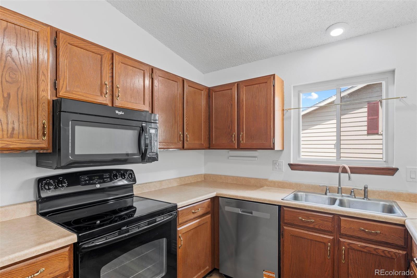 MLS Image #10 for 1825  moran court,colorado springs, Colorado