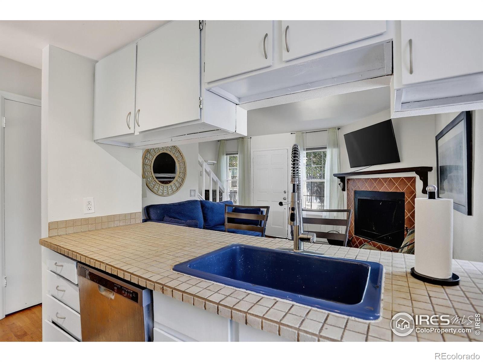 MLS Image #10 for 2279  spruce street,boulder, Colorado