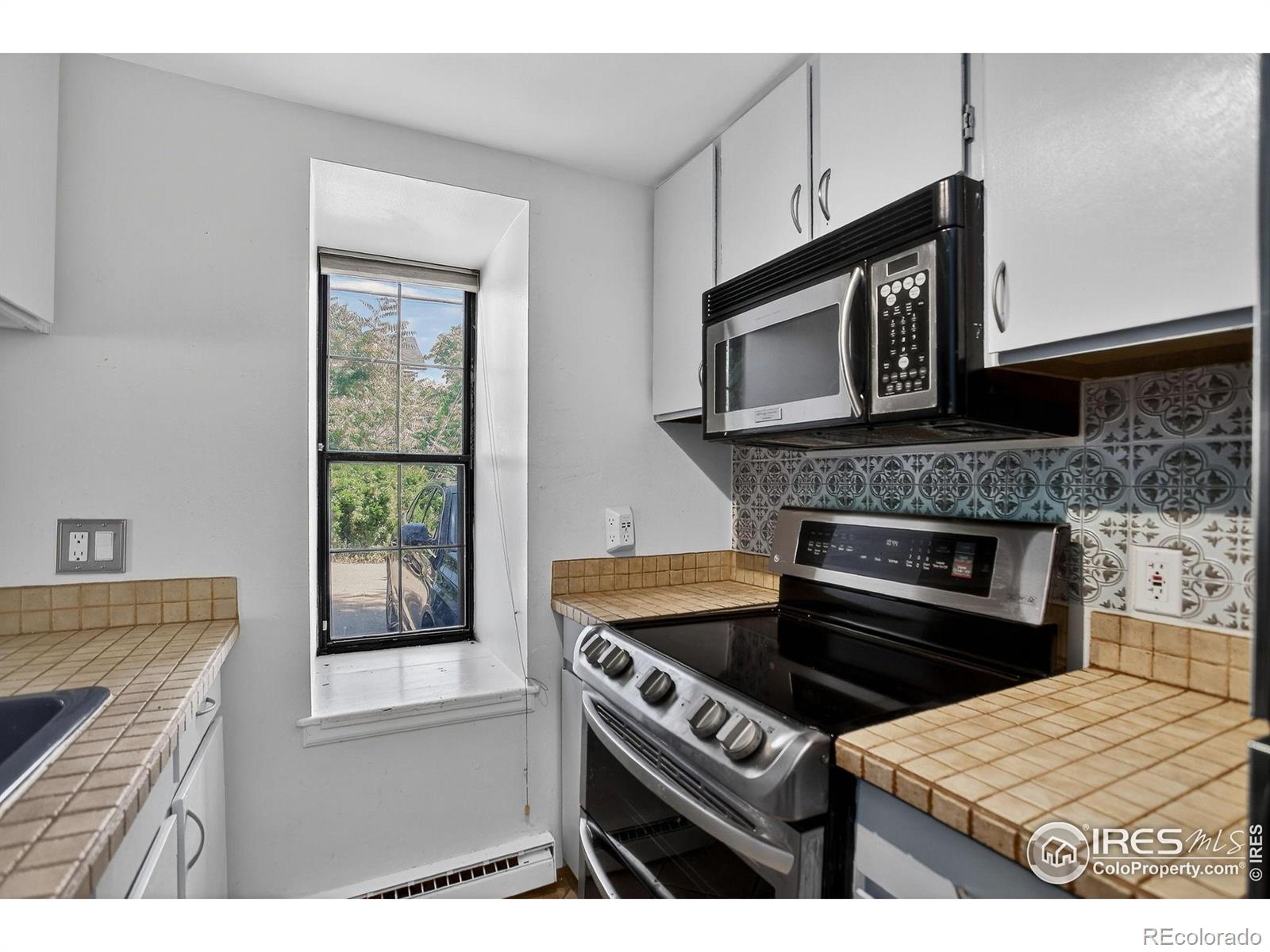MLS Image #11 for 2279  spruce street,boulder, Colorado