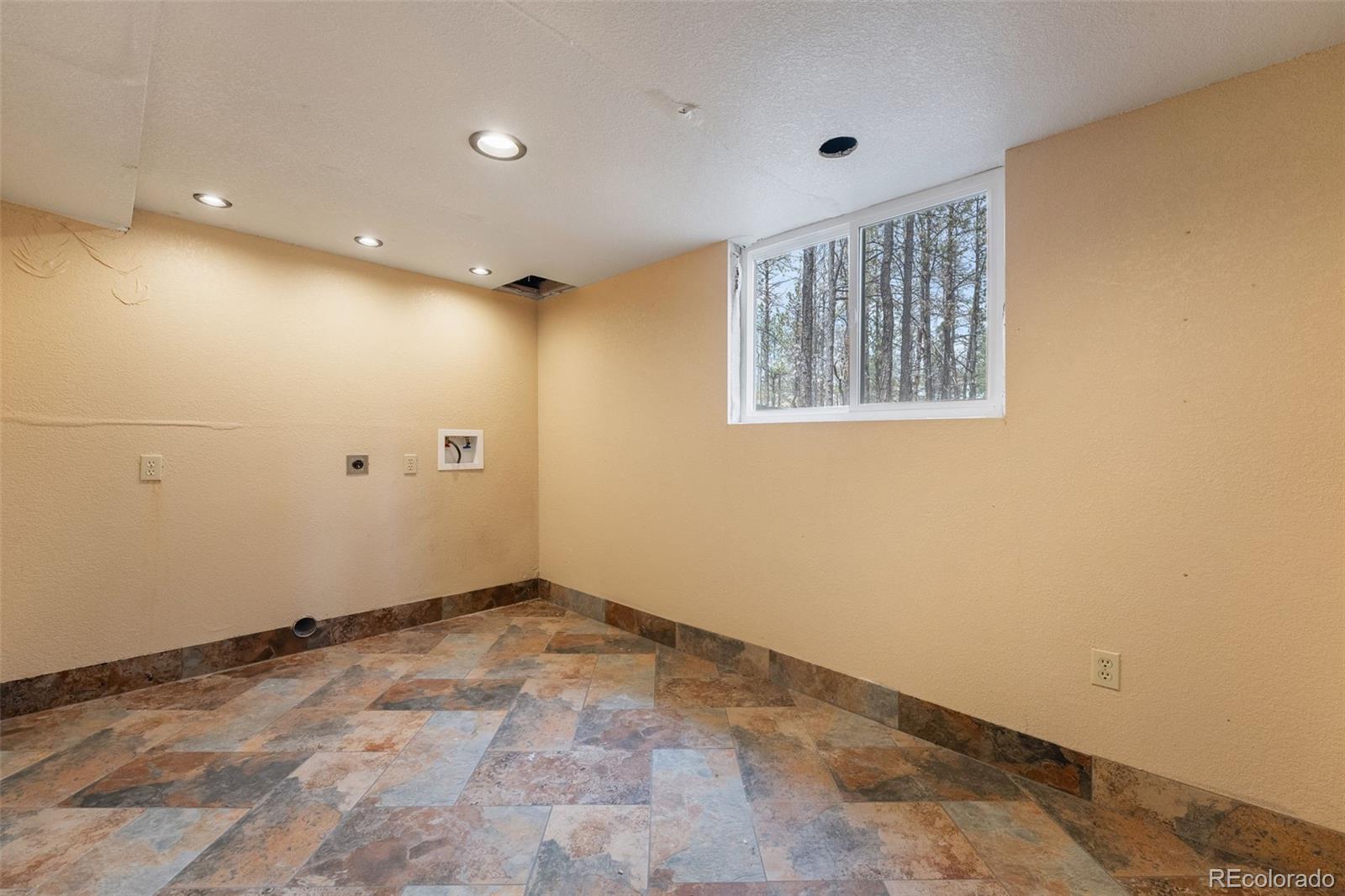 MLS Image #24 for 12150  greentree lane,colorado springs, Colorado