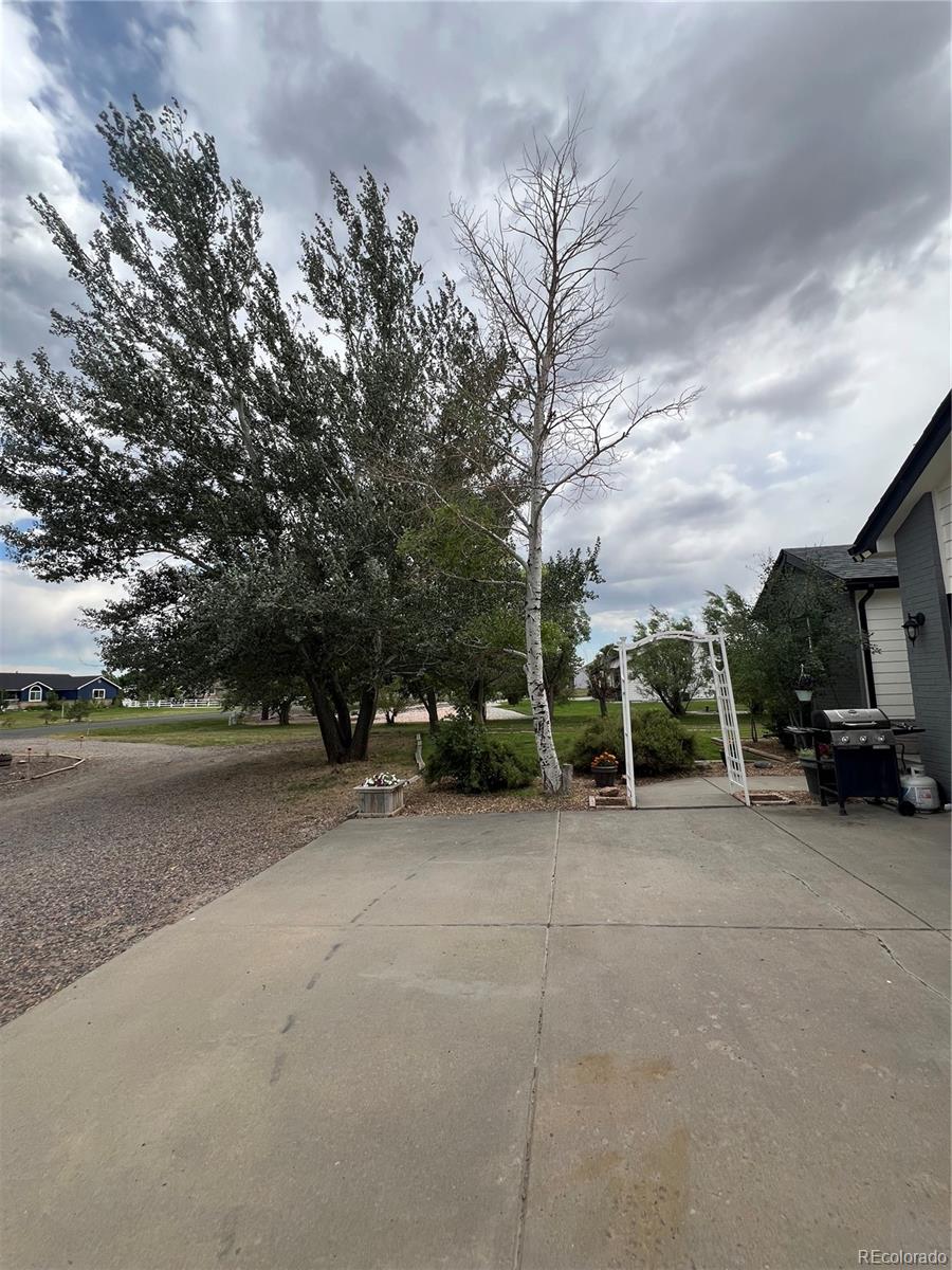 MLS Image #2 for 825  cherokee street,strasburg, Colorado