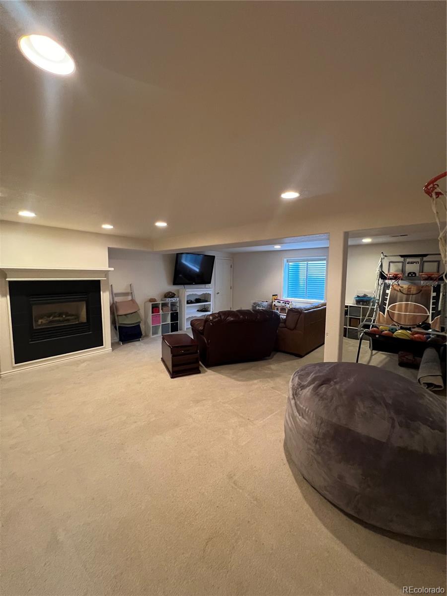 MLS Image #24 for 825  cherokee street,strasburg, Colorado