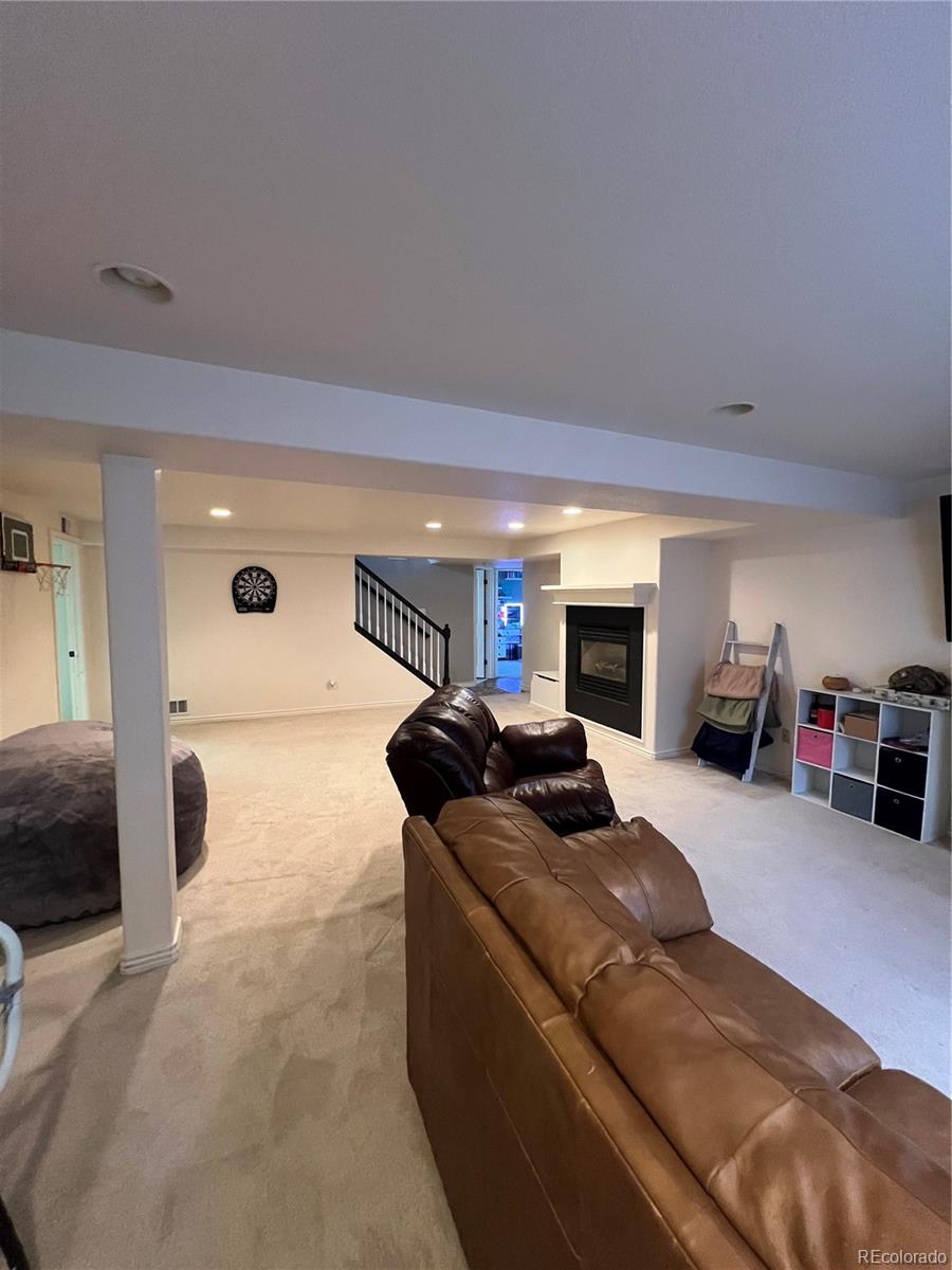 MLS Image #25 for 825  cherokee street,strasburg, Colorado