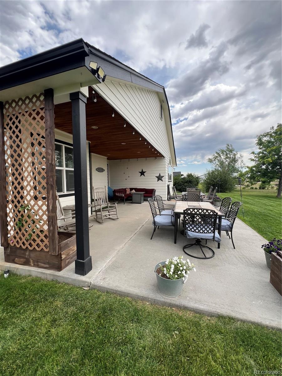 MLS Image #7 for 825  cherokee street,strasburg, Colorado