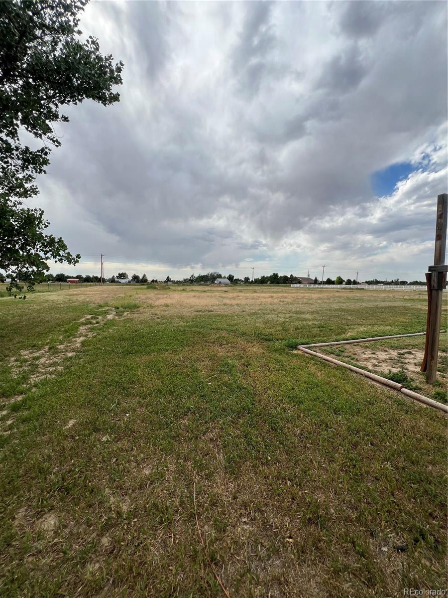 MLS Image #8 for 825  cherokee street,strasburg, Colorado