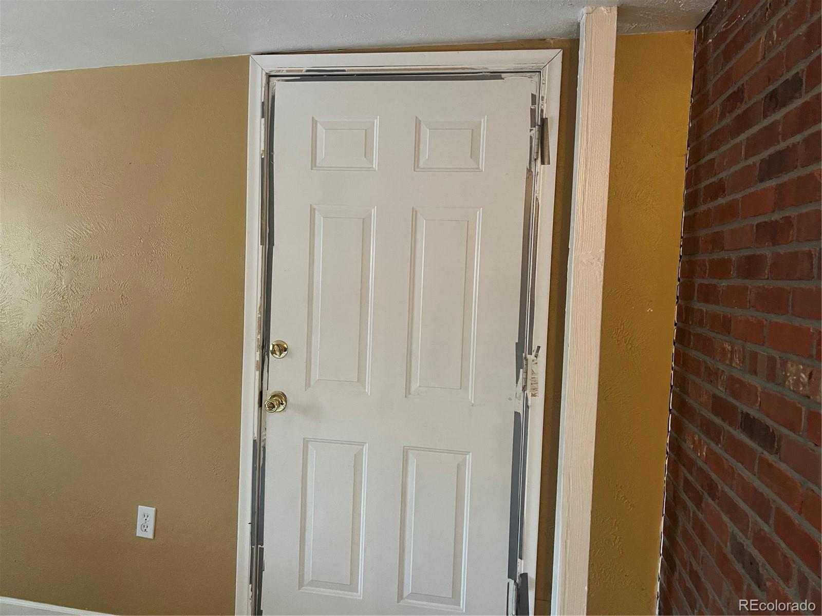 MLS Image #13 for 527 s bryant street,denver, Colorado