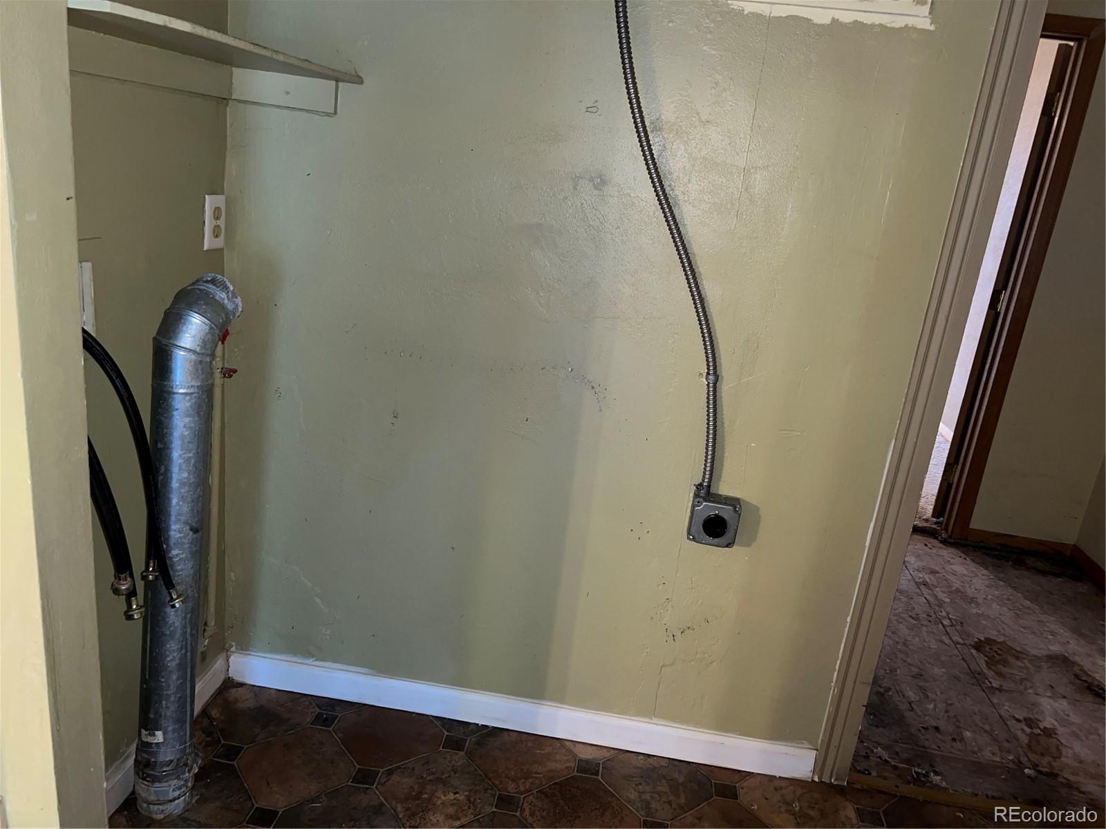 MLS Image #19 for 527 s bryant street,denver, Colorado