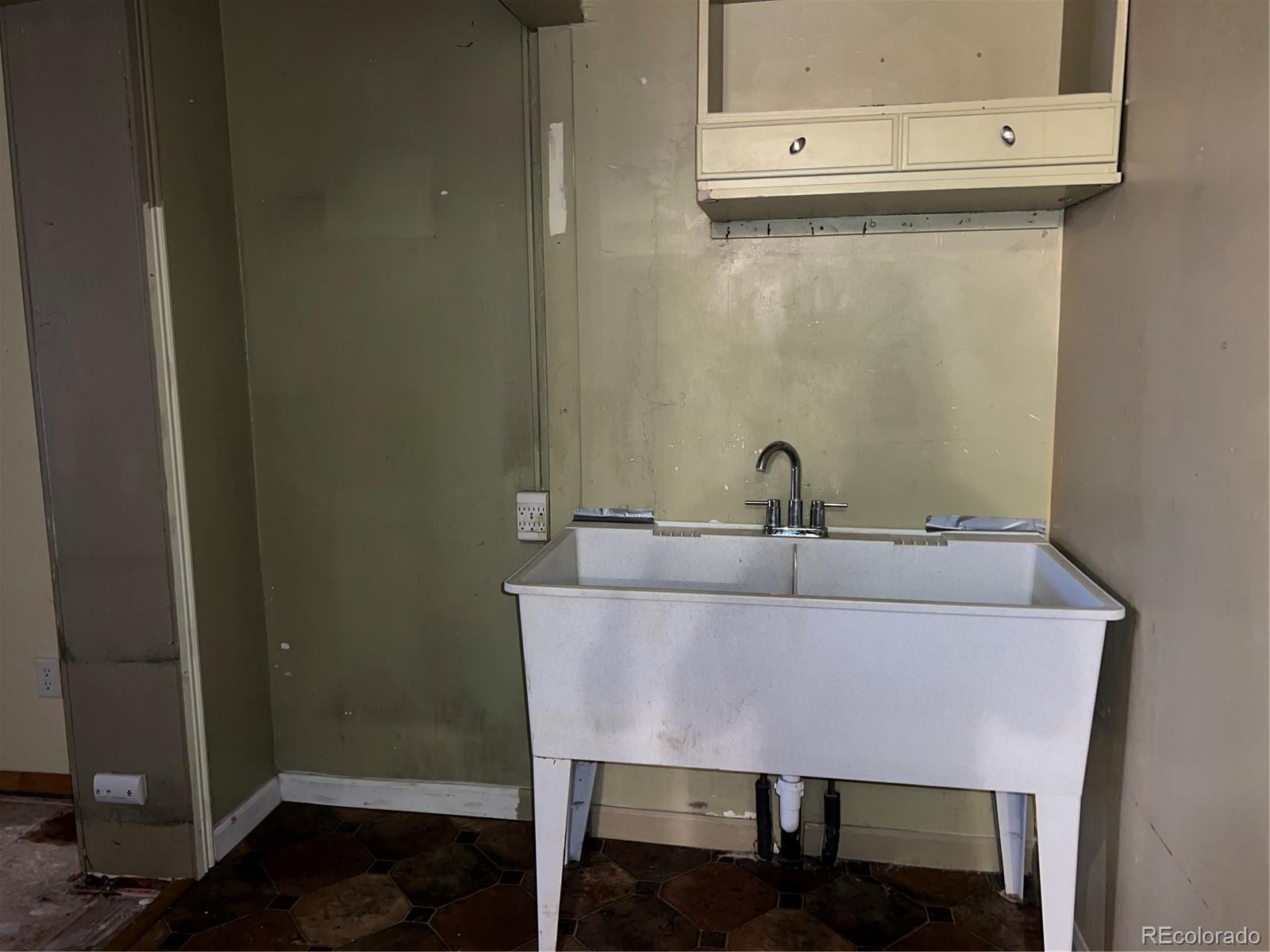 MLS Image #20 for 527 s bryant street,denver, Colorado