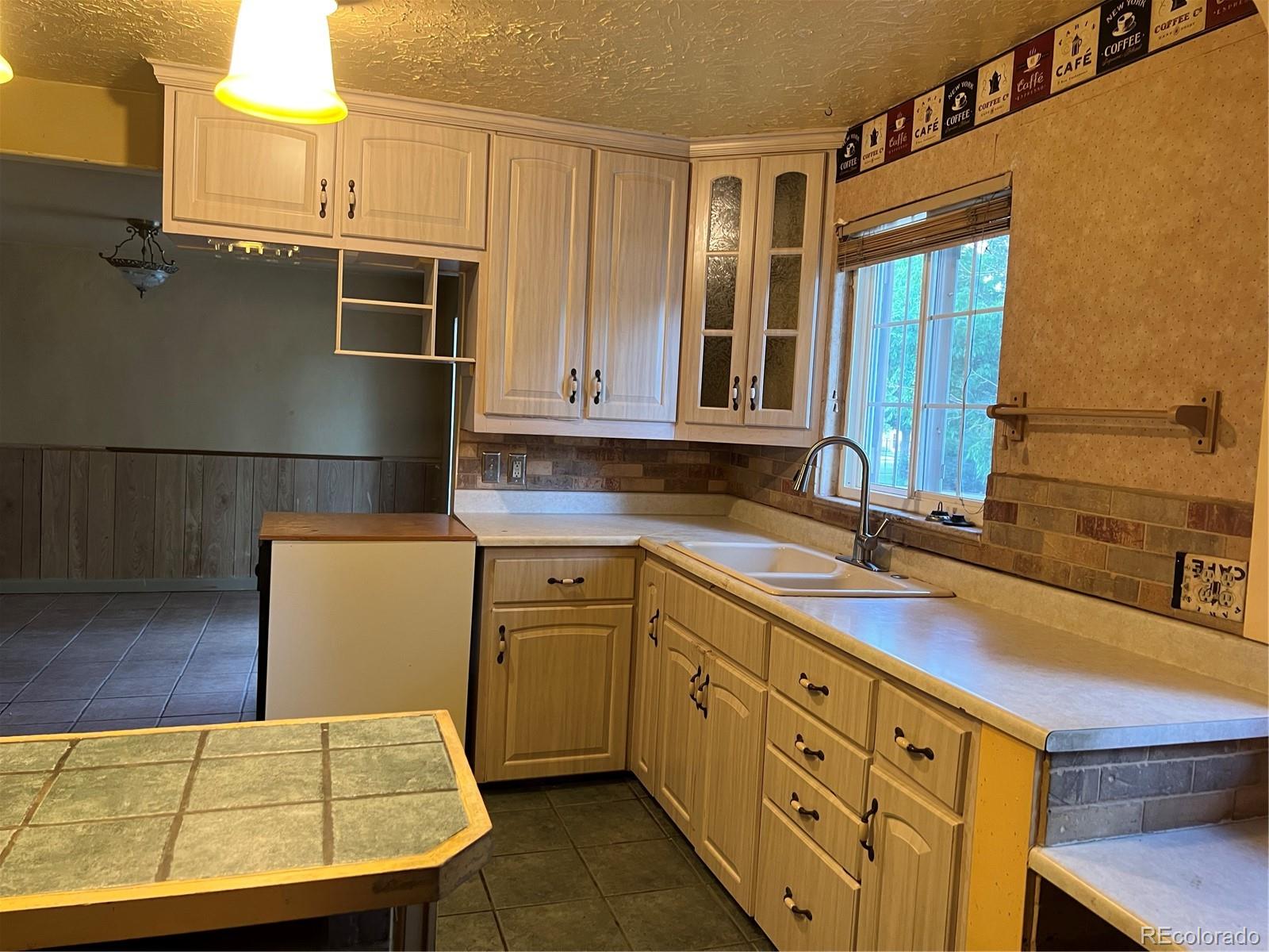 MLS Image #8 for 527 s bryant street,denver, Colorado