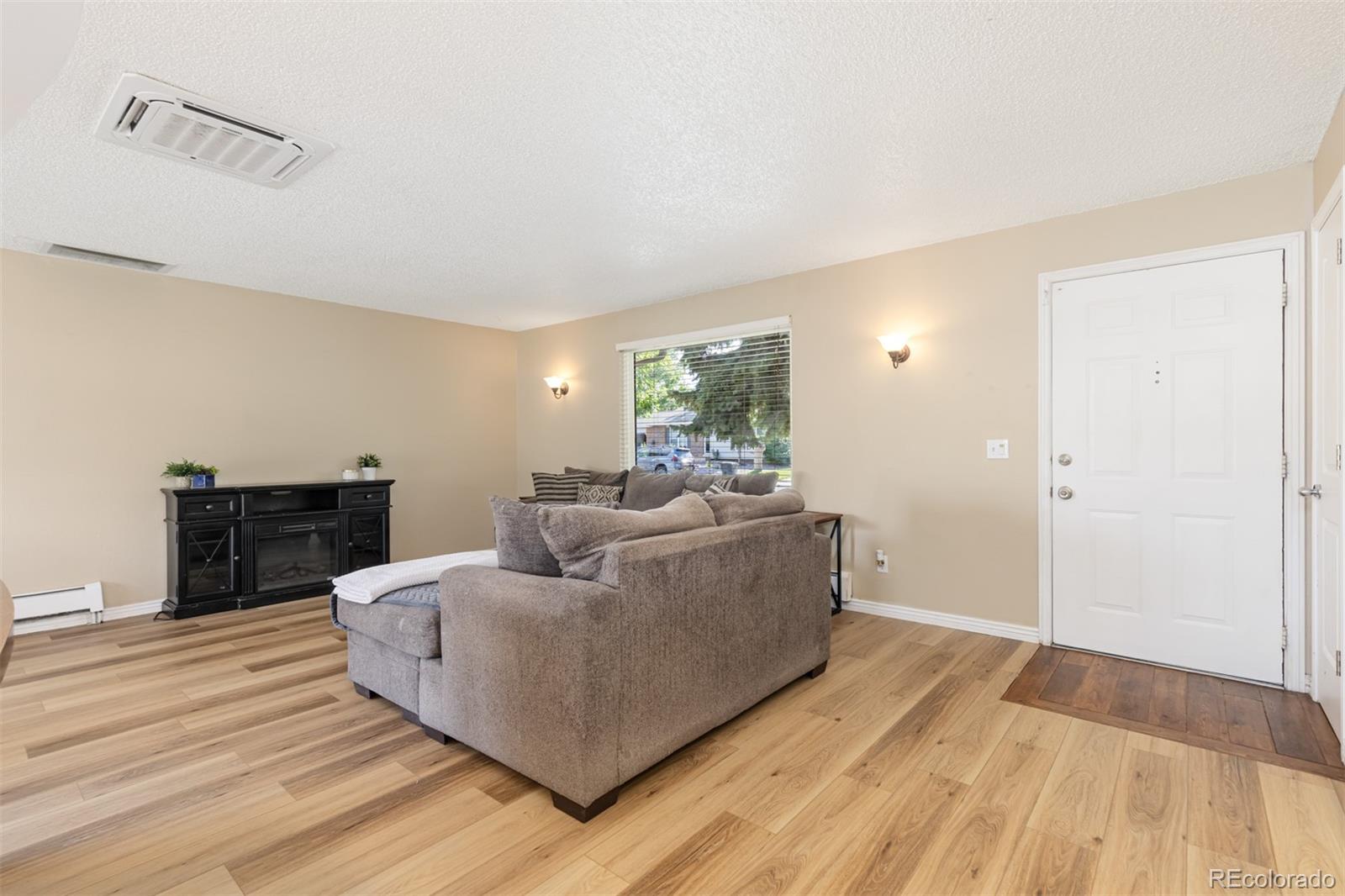 MLS Image #3 for 1246 s telluride street,aurora, Colorado