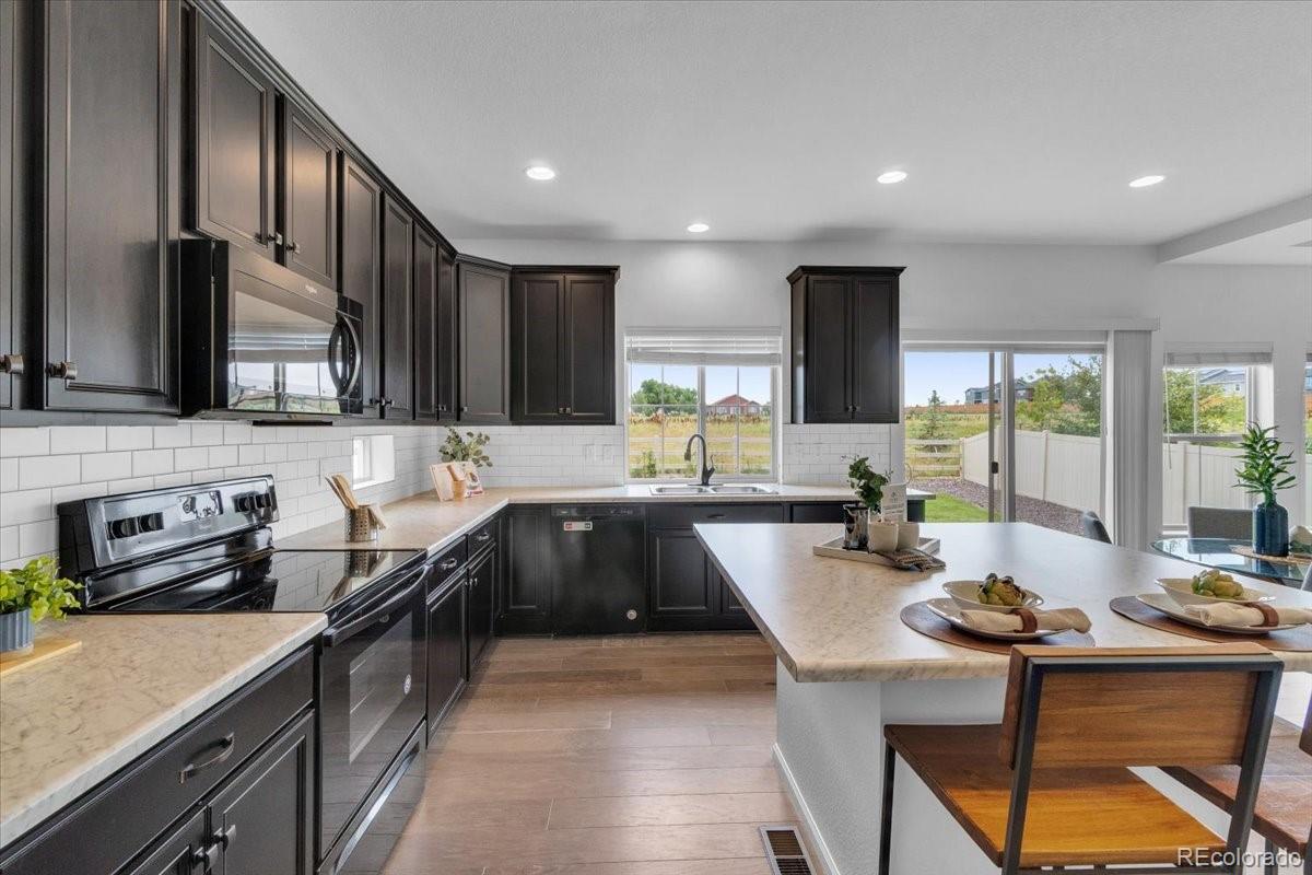 MLS Image #4 for 1105  acadia circle,erie, Colorado