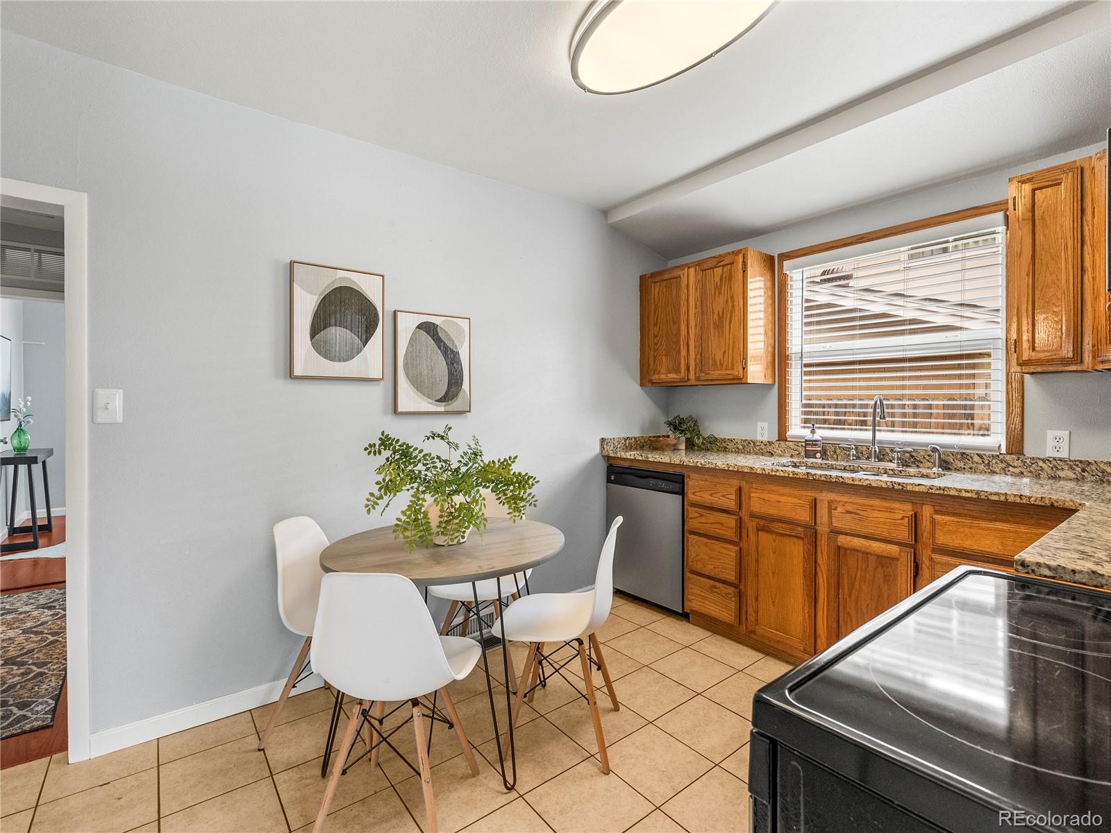 MLS Image #8 for 4548 s sherman street,englewood, Colorado