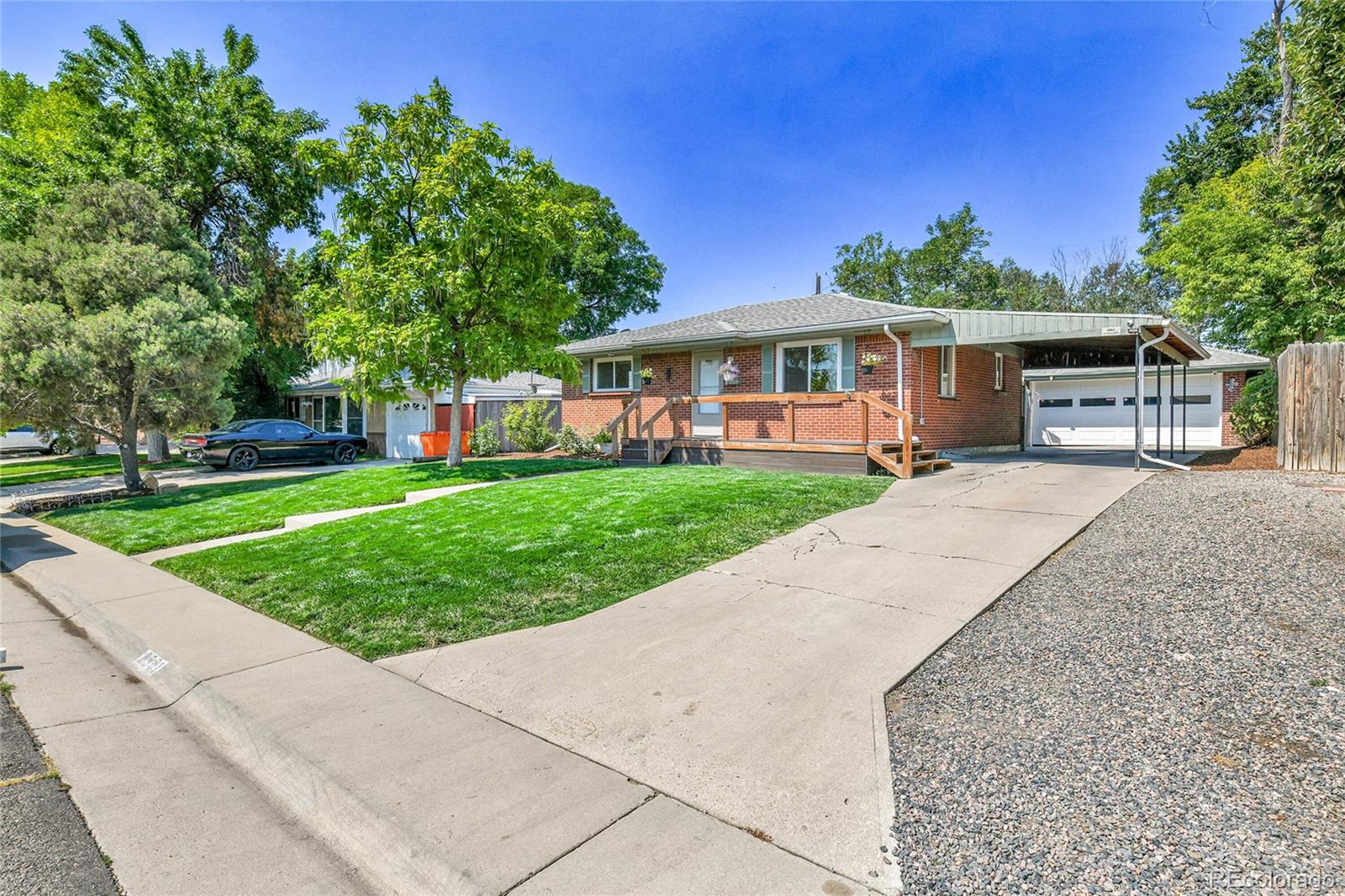 MLS Image #2 for 8551  faraday street,denver, Colorado