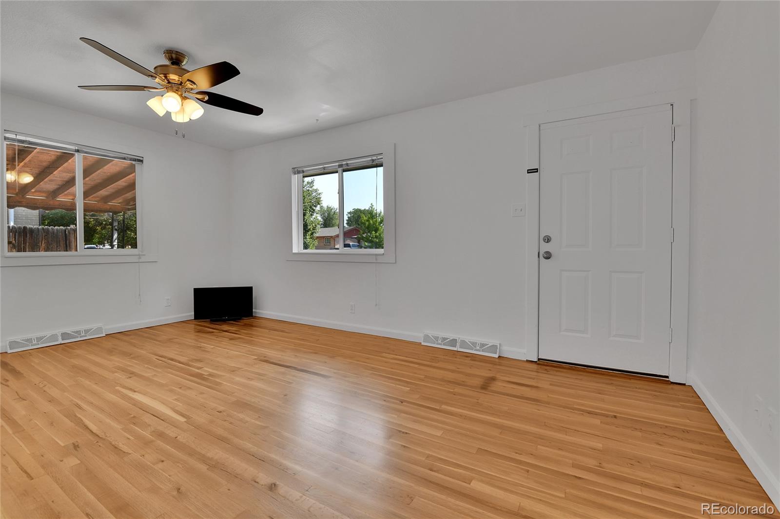 MLS Image #3 for 8551  faraday street,denver, Colorado
