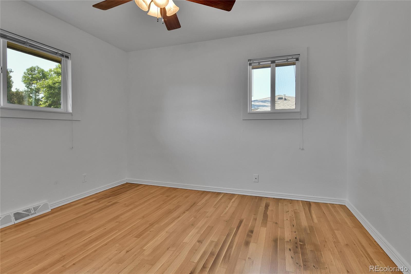MLS Image #9 for 8551  faraday street,denver, Colorado