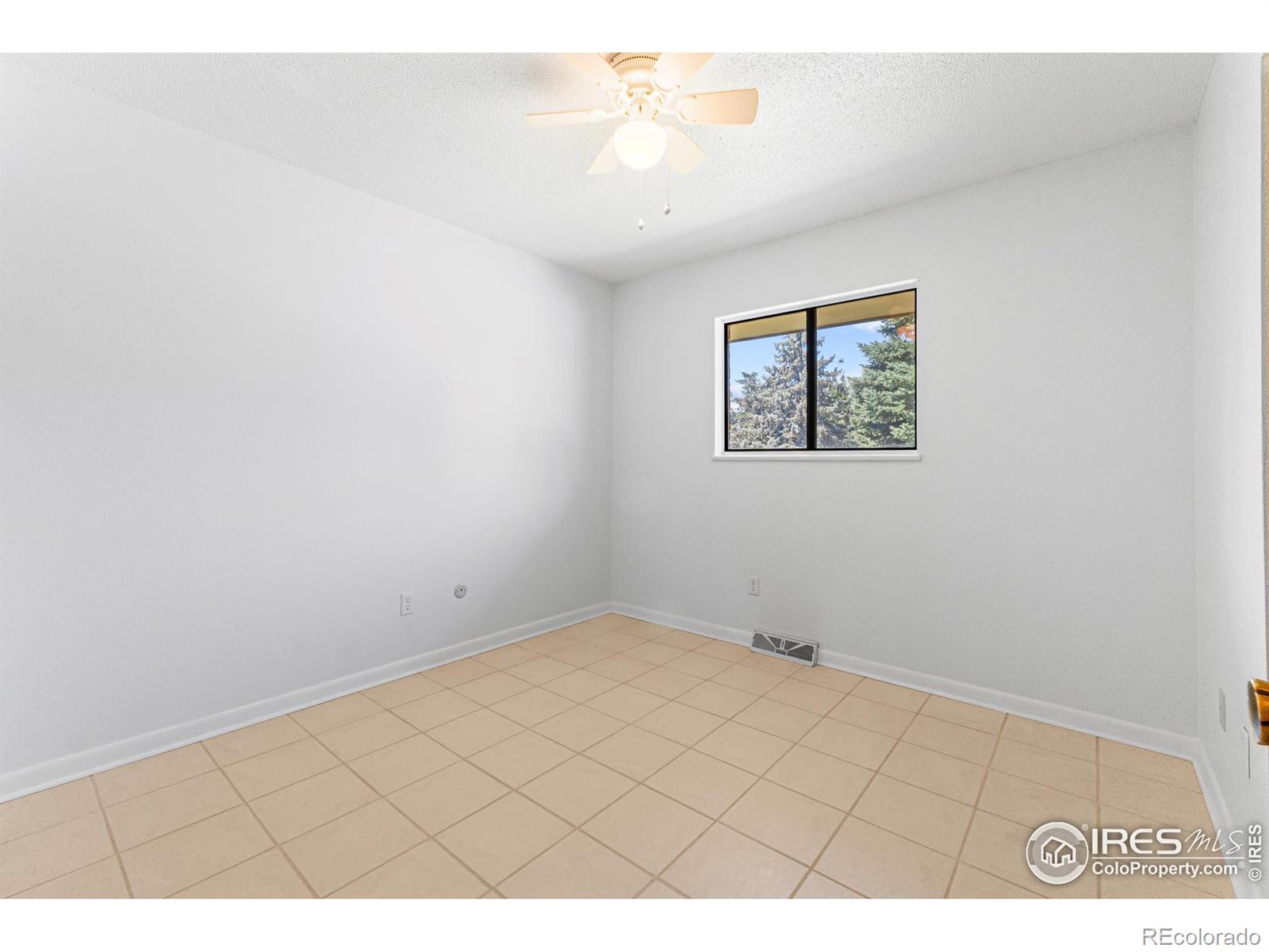 MLS Image #11 for 1126  75th avenue,greeley, Colorado